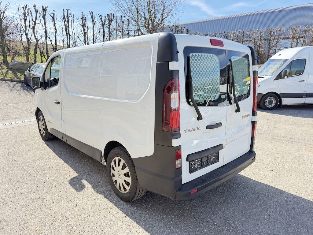 RENAULT Trafic 1.6 ENERGY TwinT. dCi140 2.9t Business L1H1-image-9