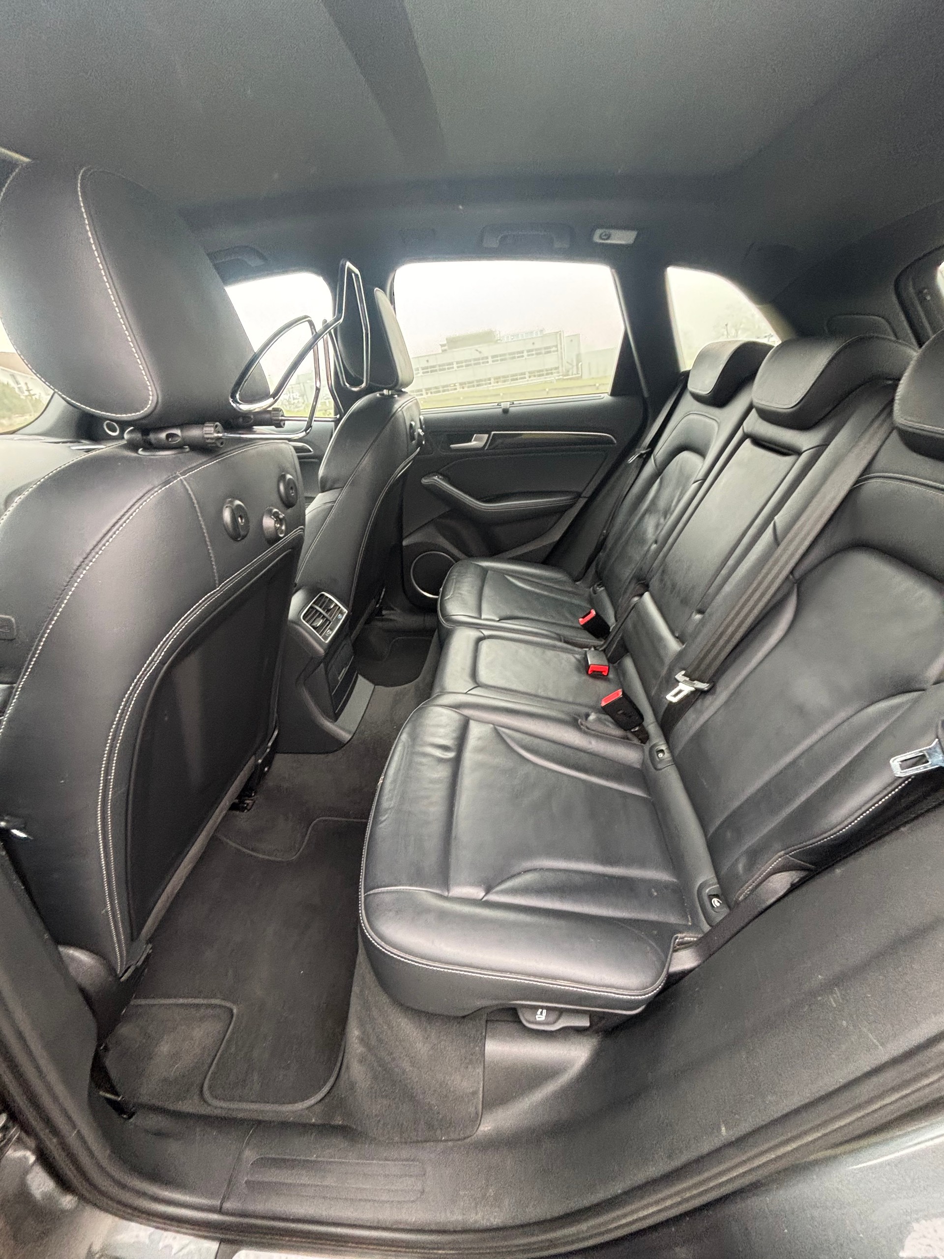 AUDI SQ5 3.0 TDI quattro tiptronic-image-9