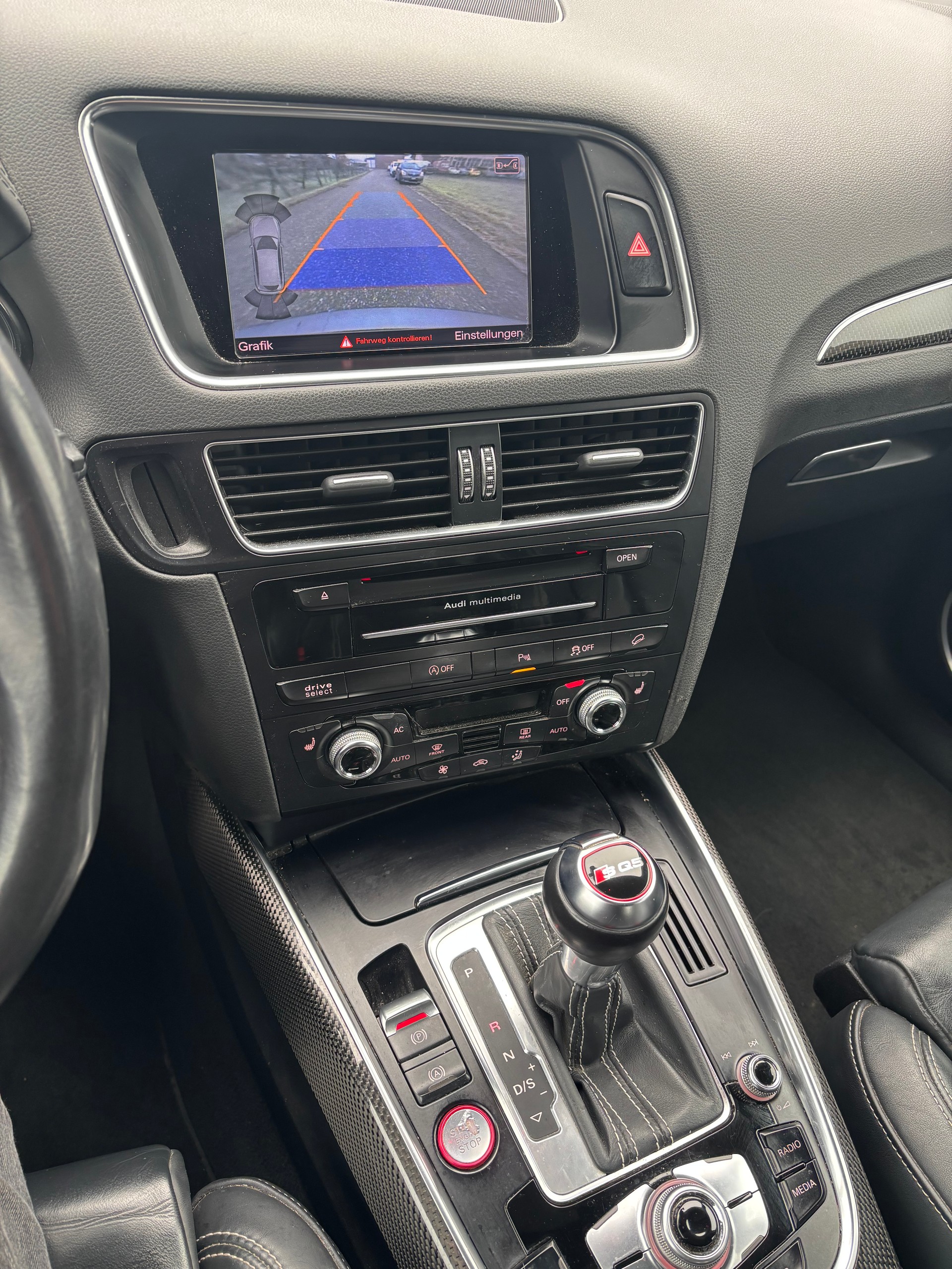 AUDI SQ5 3.0 TDI quattro tiptronic-image-13