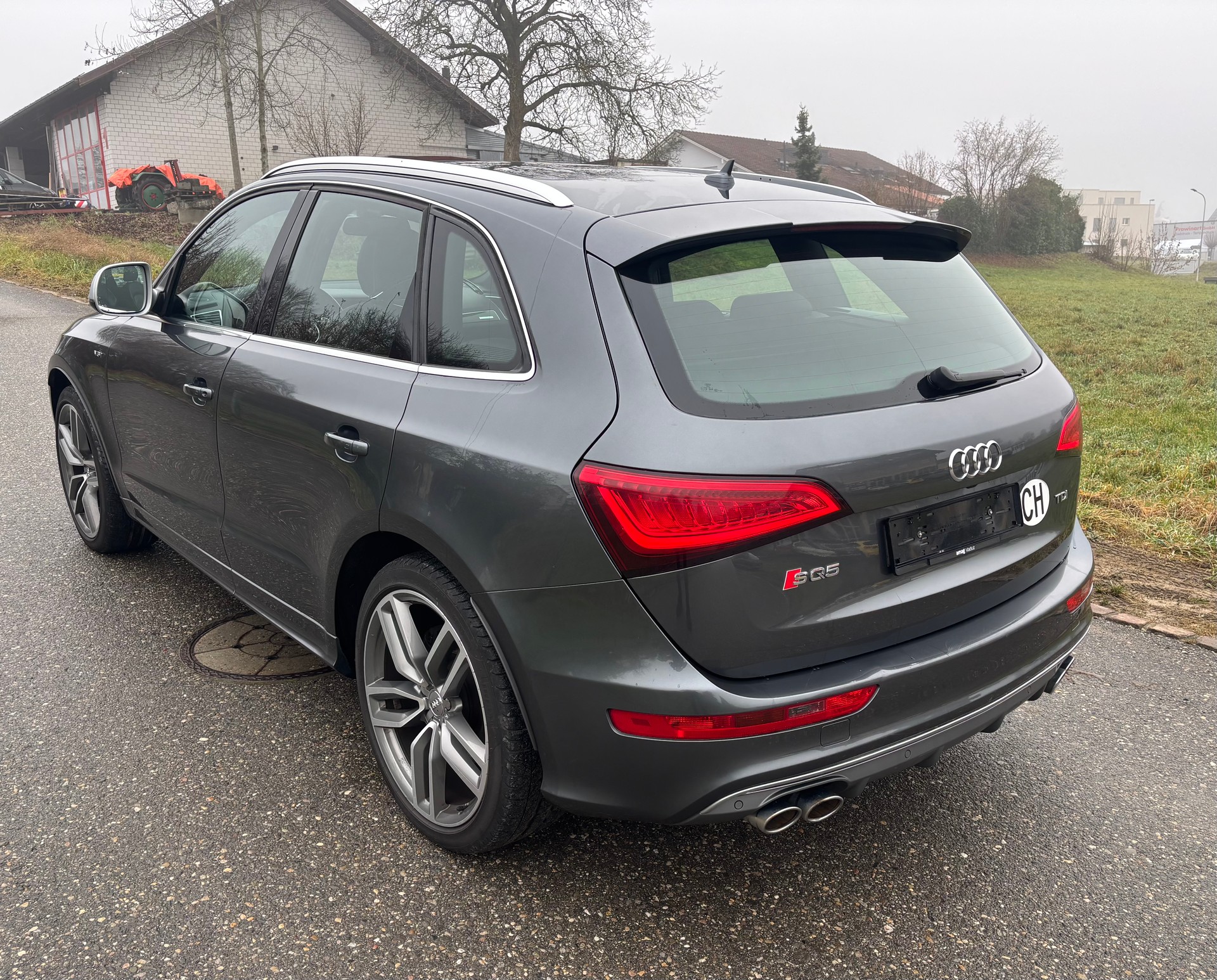 AUDI SQ5 3.0 TDI quattro tiptronic-image-2