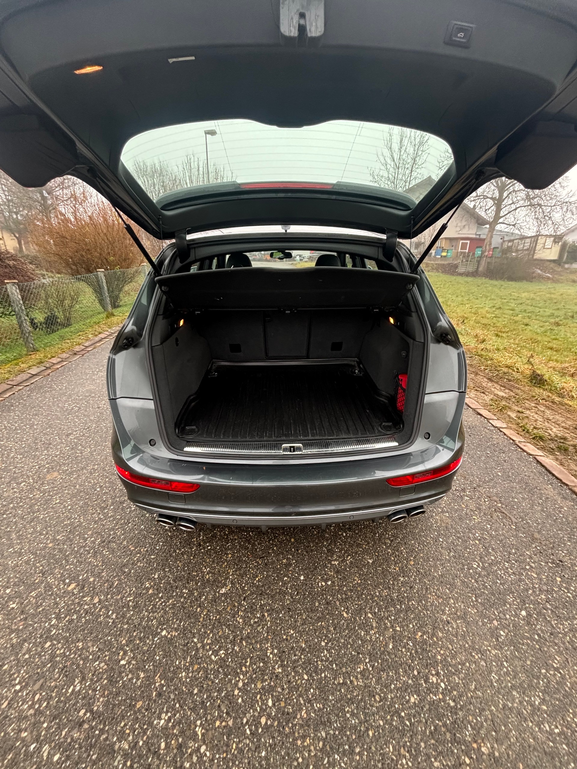 AUDI SQ5 3.0 TDI quattro tiptronic-image-14