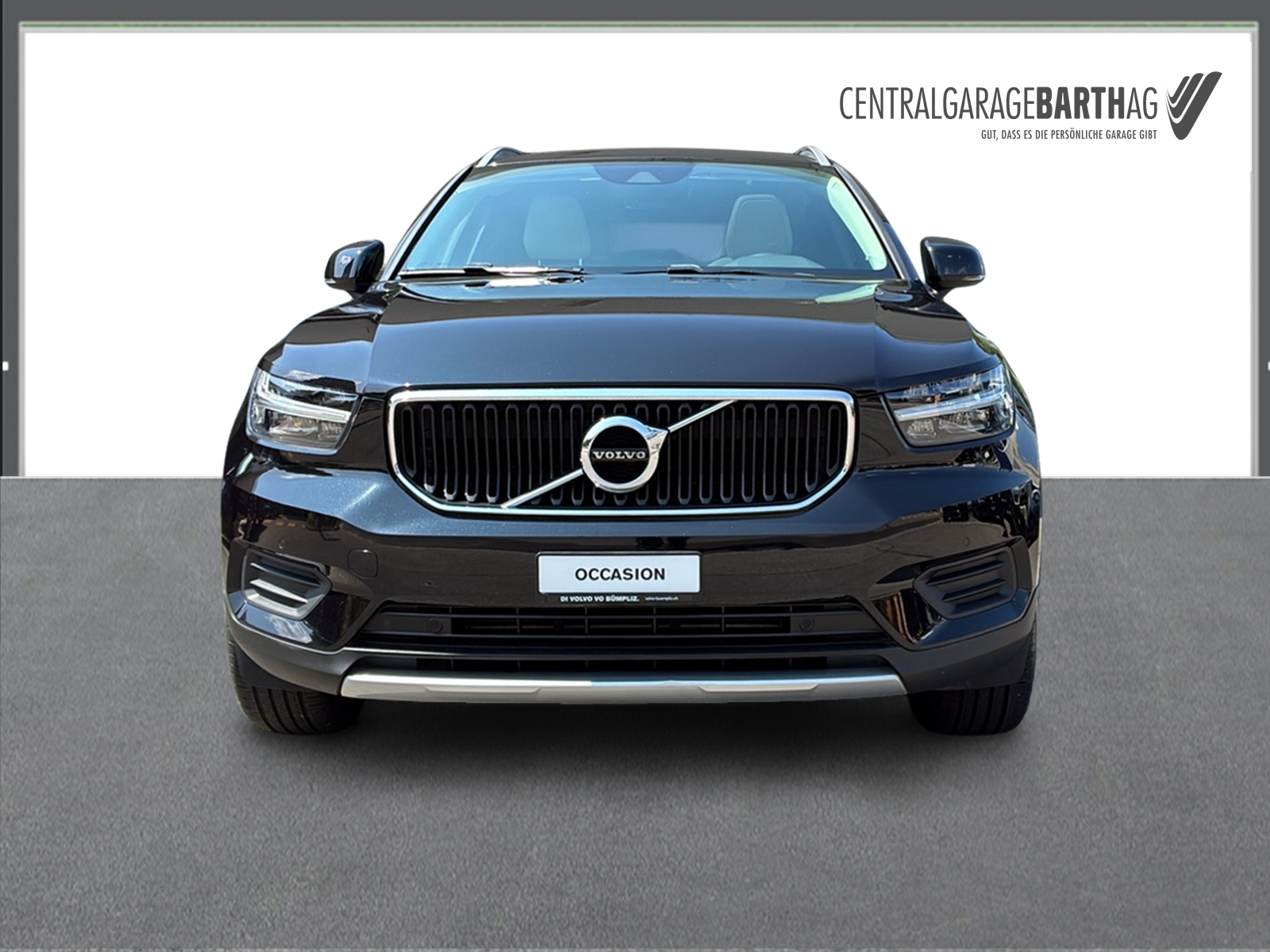 VOLVO XC40 2.0 D4 Momentum AWD-image-1
