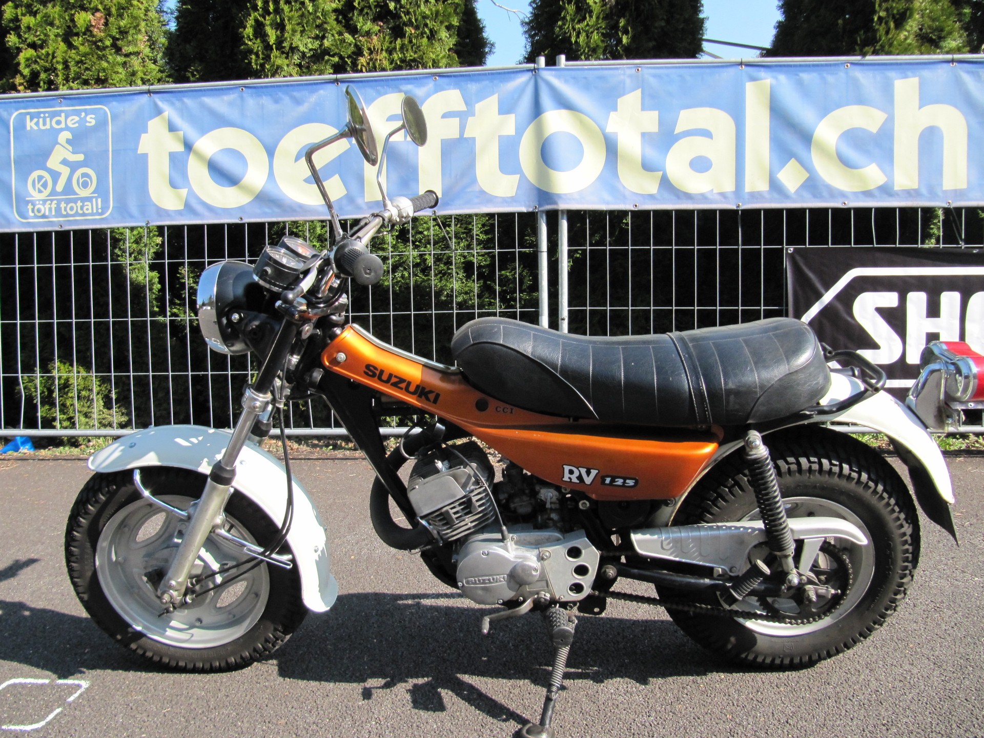 SUZUKI 125