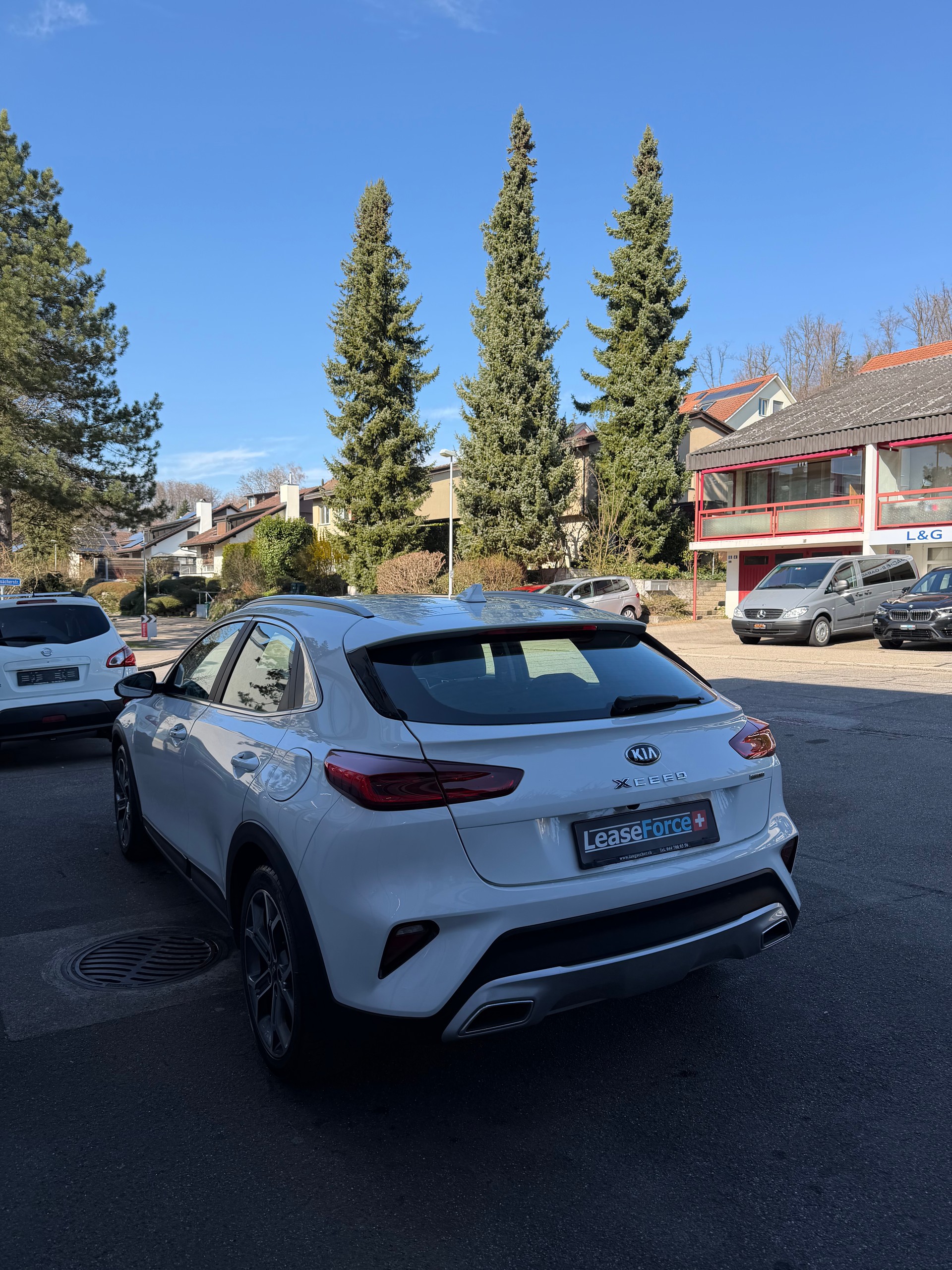 KIA XCeed 1.4 T-GDi Trend DCT-image-3