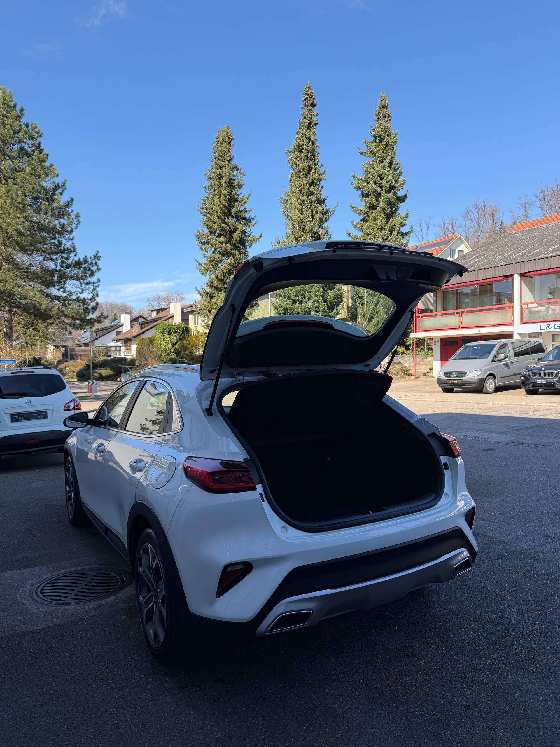 KIA XCeed 1.4 T-GDi Trend DCT-image-12