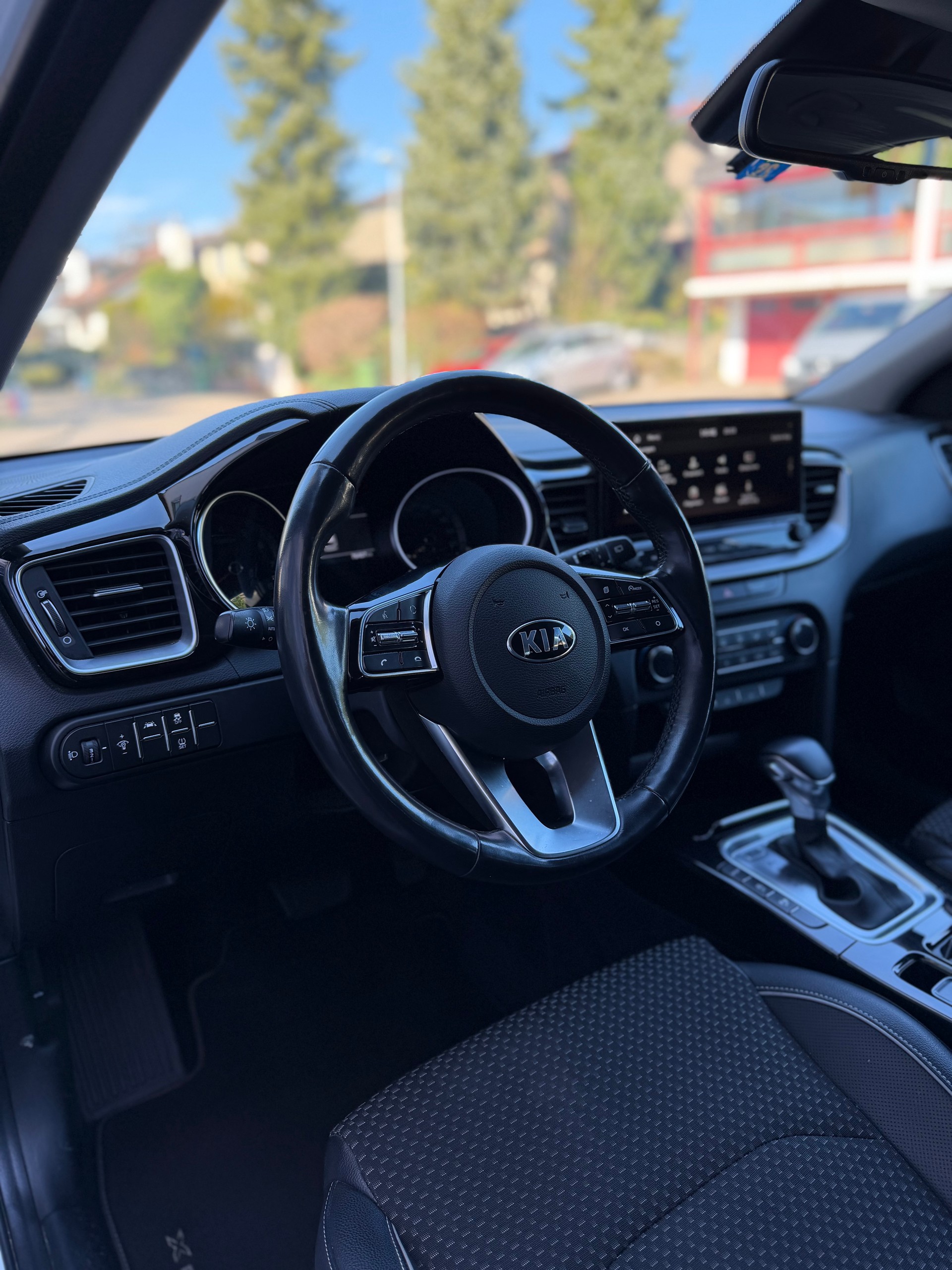 KIA XCeed 1.4 T-GDi Trend DCT-image-6
