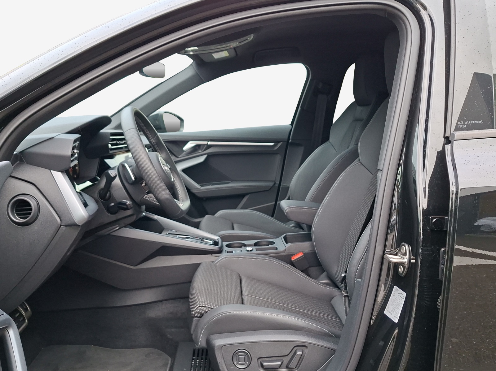 AUDI A3 allstreet 35 TFSI Attraction S-tronic-image-7