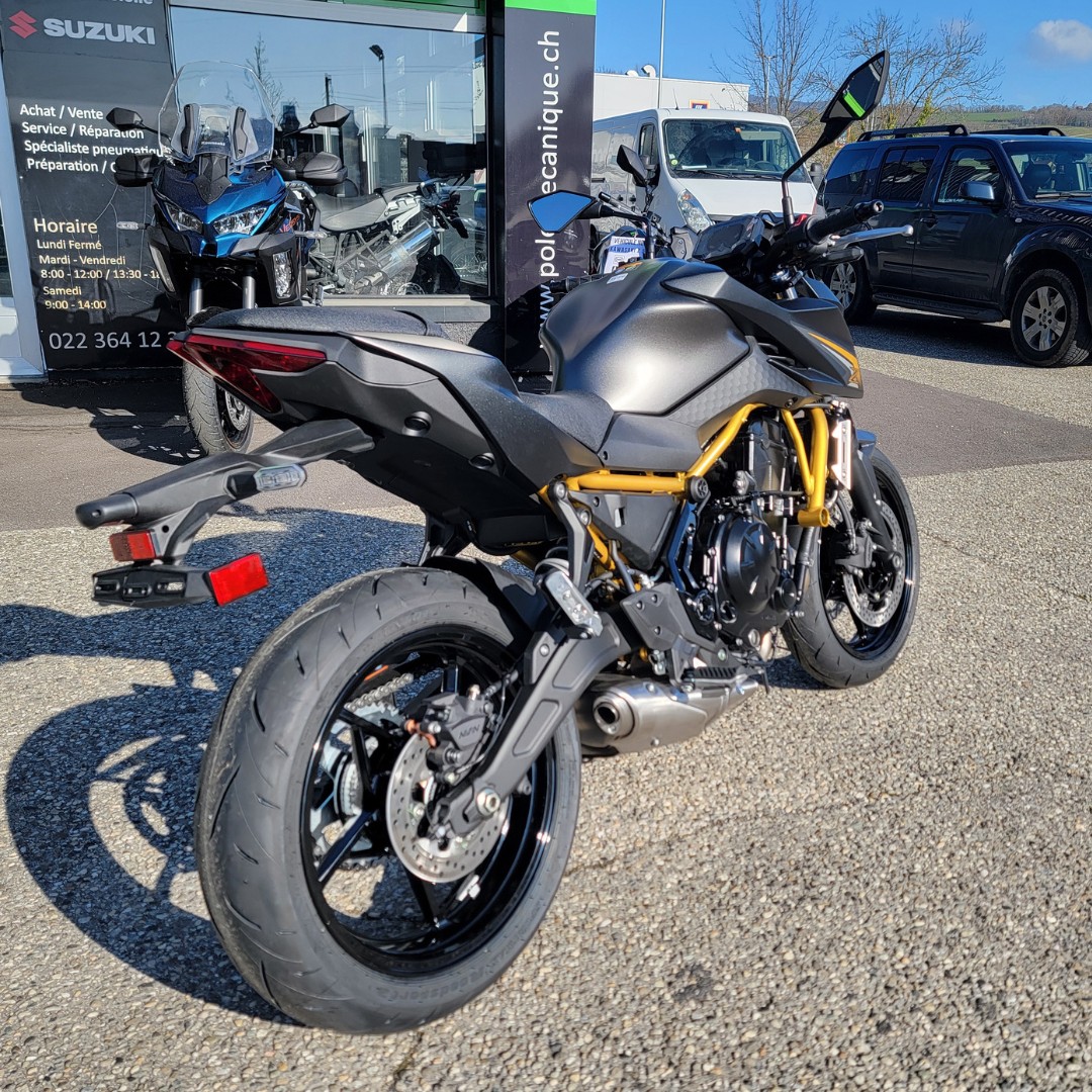 KAWASAKI Z 650 (35kW)-image-8
