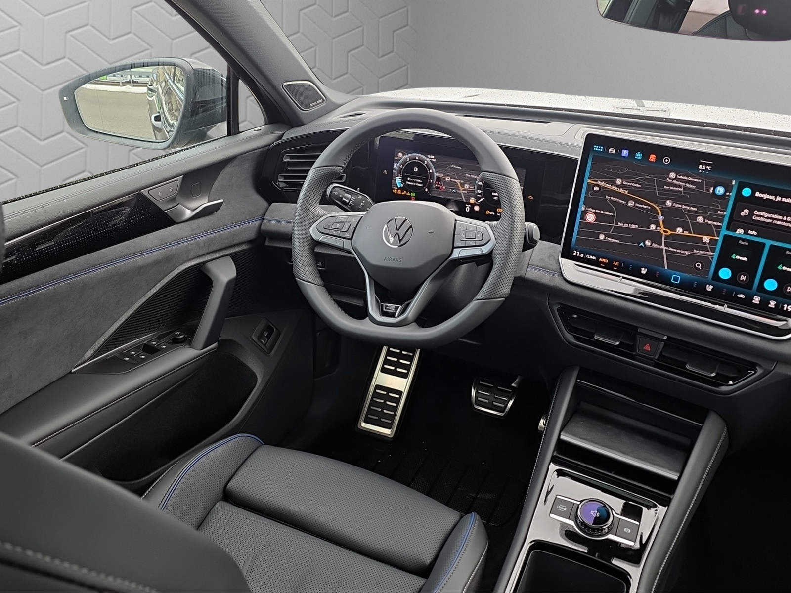 VW Tiguan 2.0 TSI DSG R-Line 4Motion-image-11