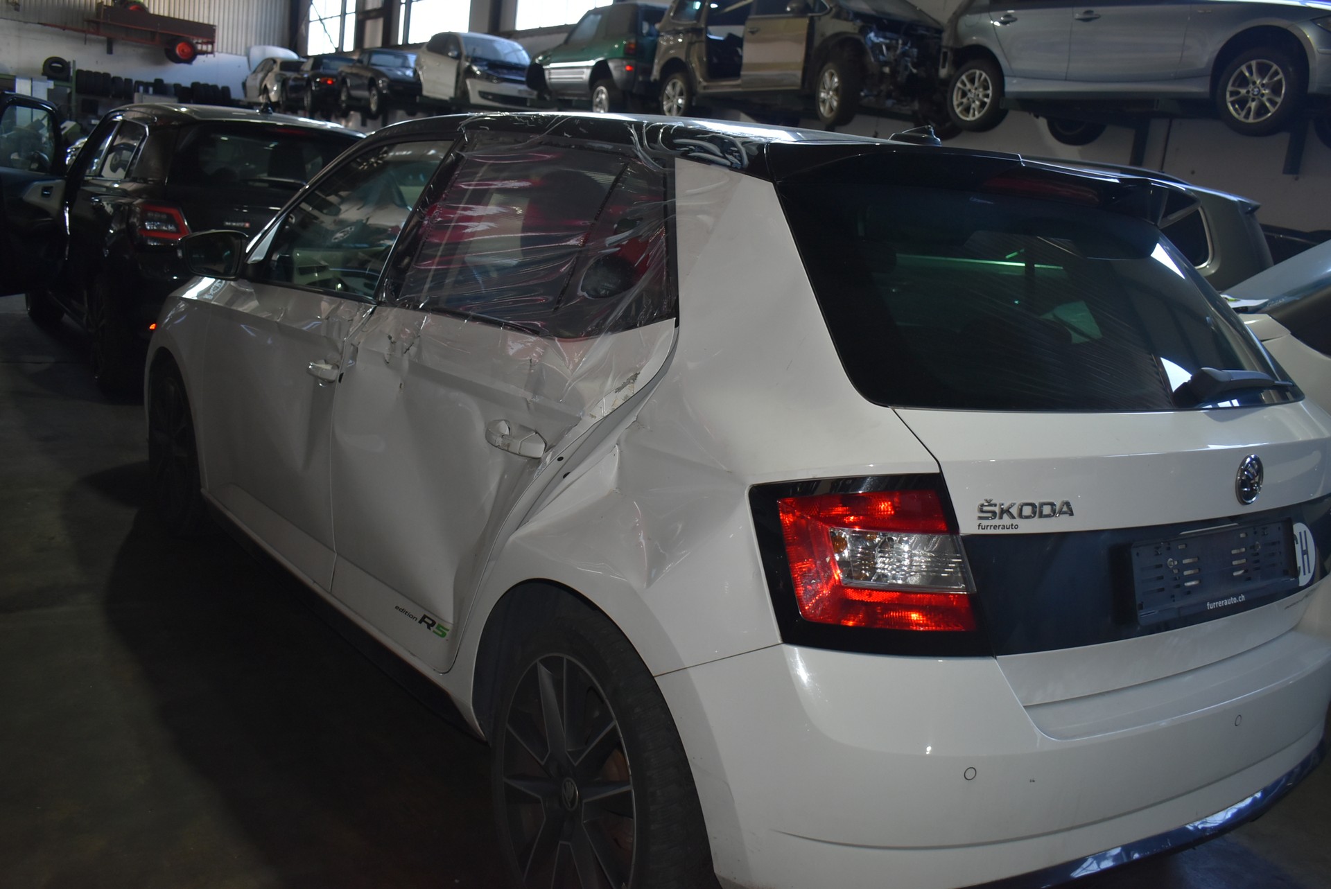 SKODA Fabia 1.4 TSI R5 DSG-image-4