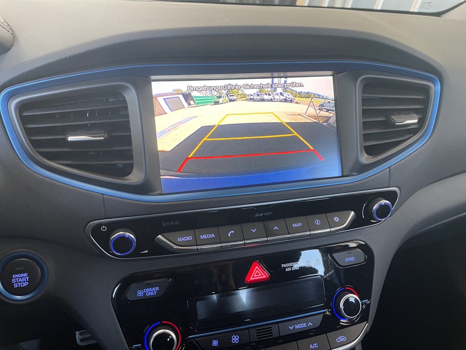 HYUNDAI Ioniq 1.6 GDi Launch Plus-image-12