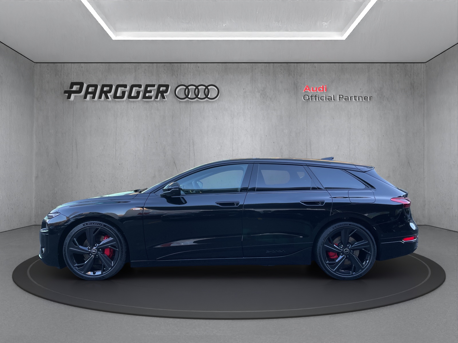 AUDI A6 Avant e-tron quattro-image-2