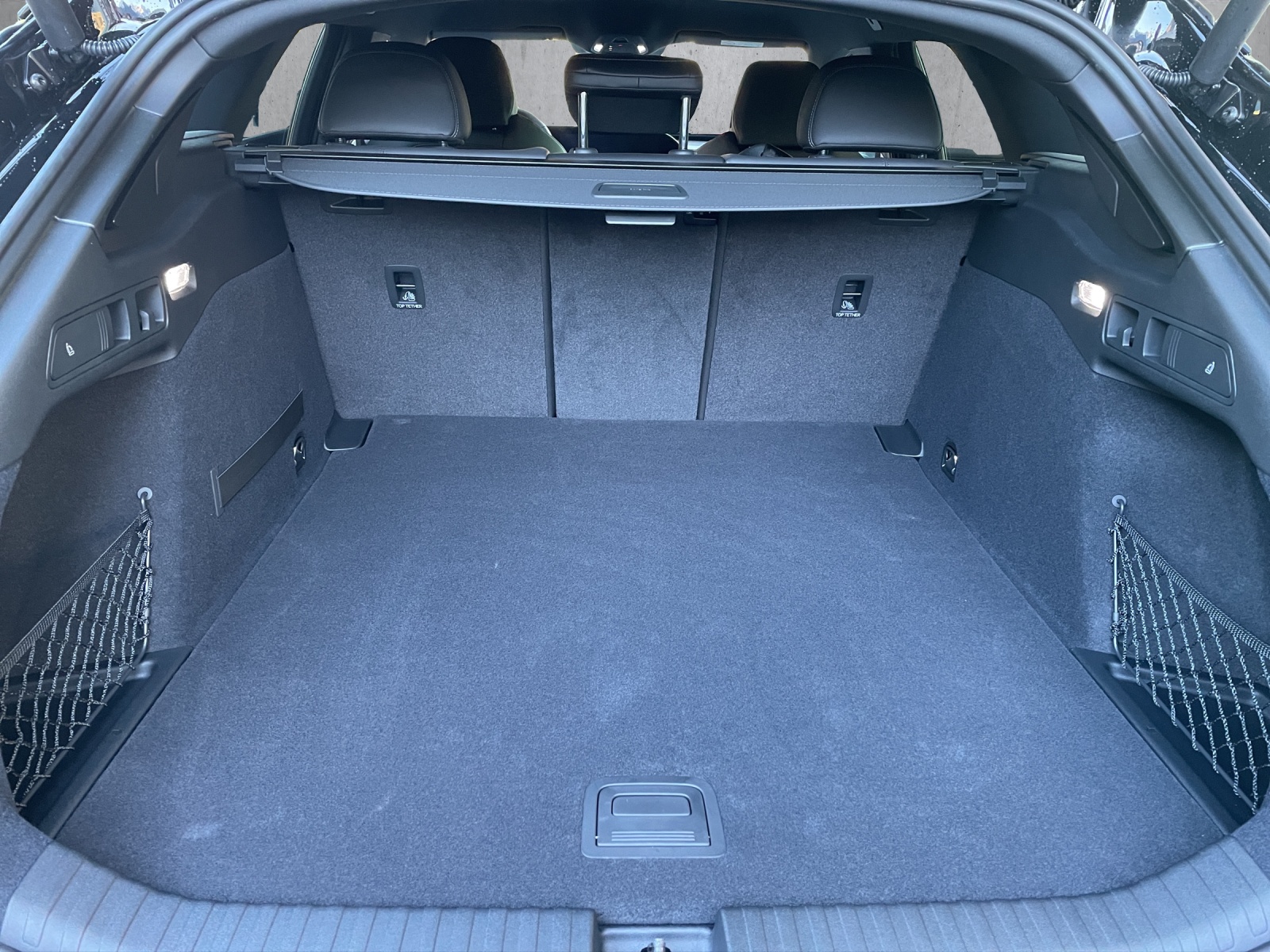 AUDI A6 Avant e-tron quattro-image-14