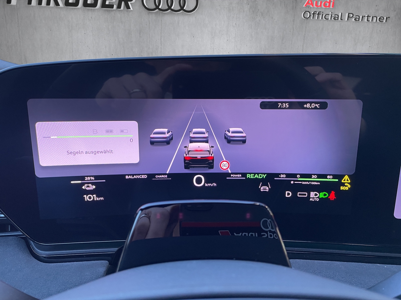 AUDI A6 Avant e-tron quattro-image-11