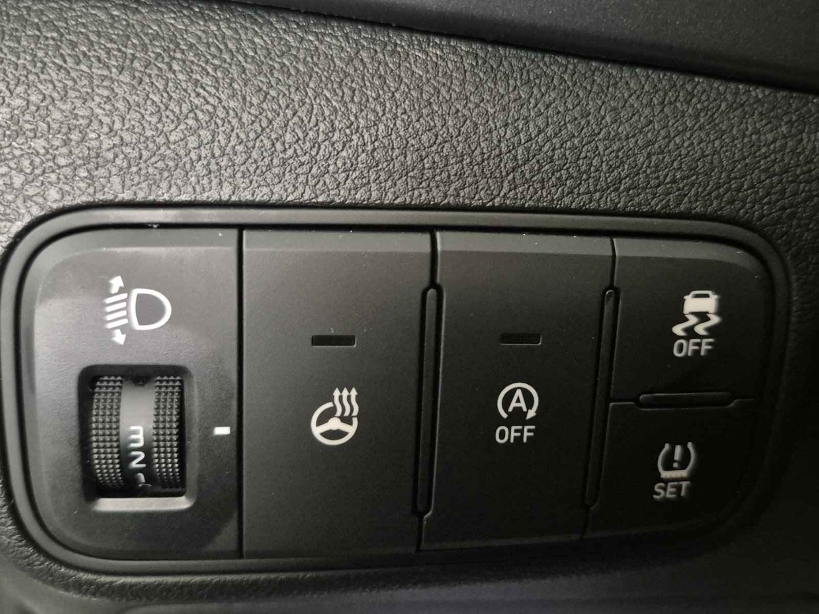 HYUNDAI i20 1.0 T-GDi Amplia-image-15