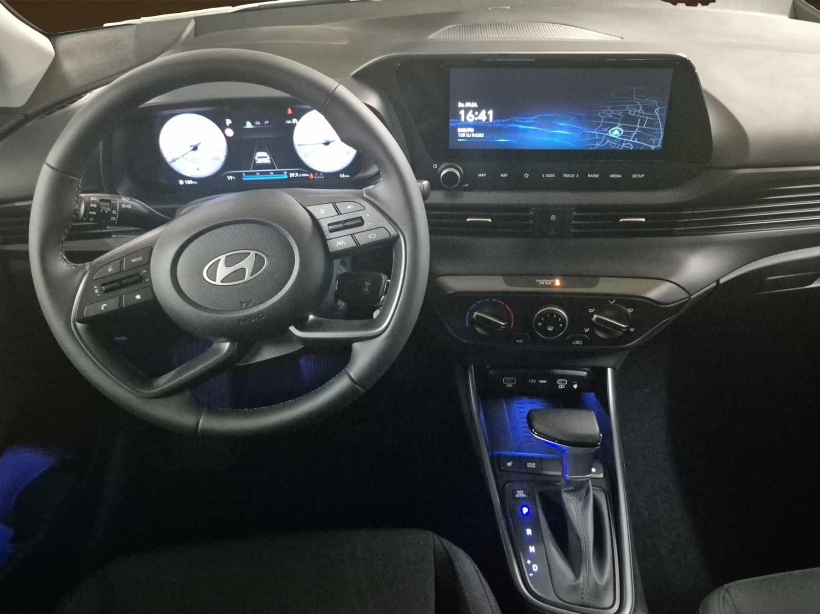 HYUNDAI i20 1.0 T-GDi Amplia-image-7