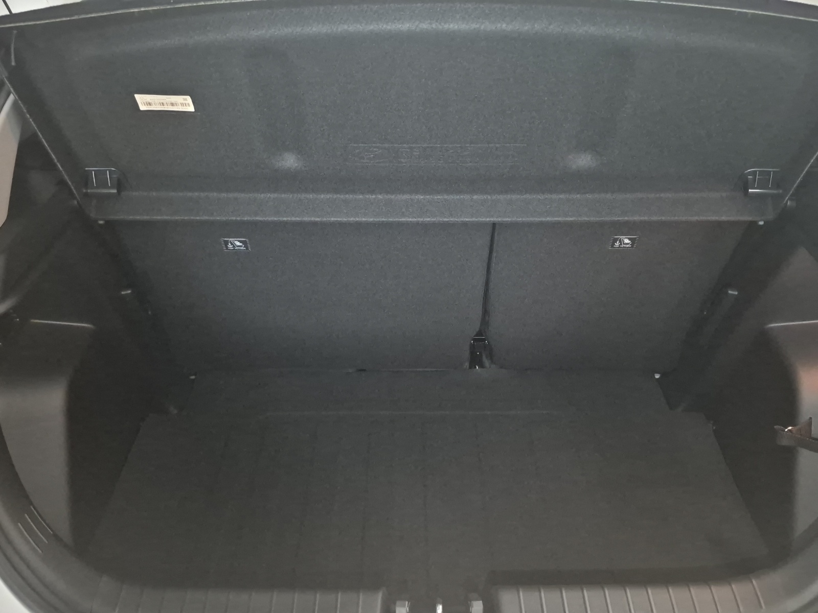 HYUNDAI i20 1.0 T-GDi Amplia-image-9