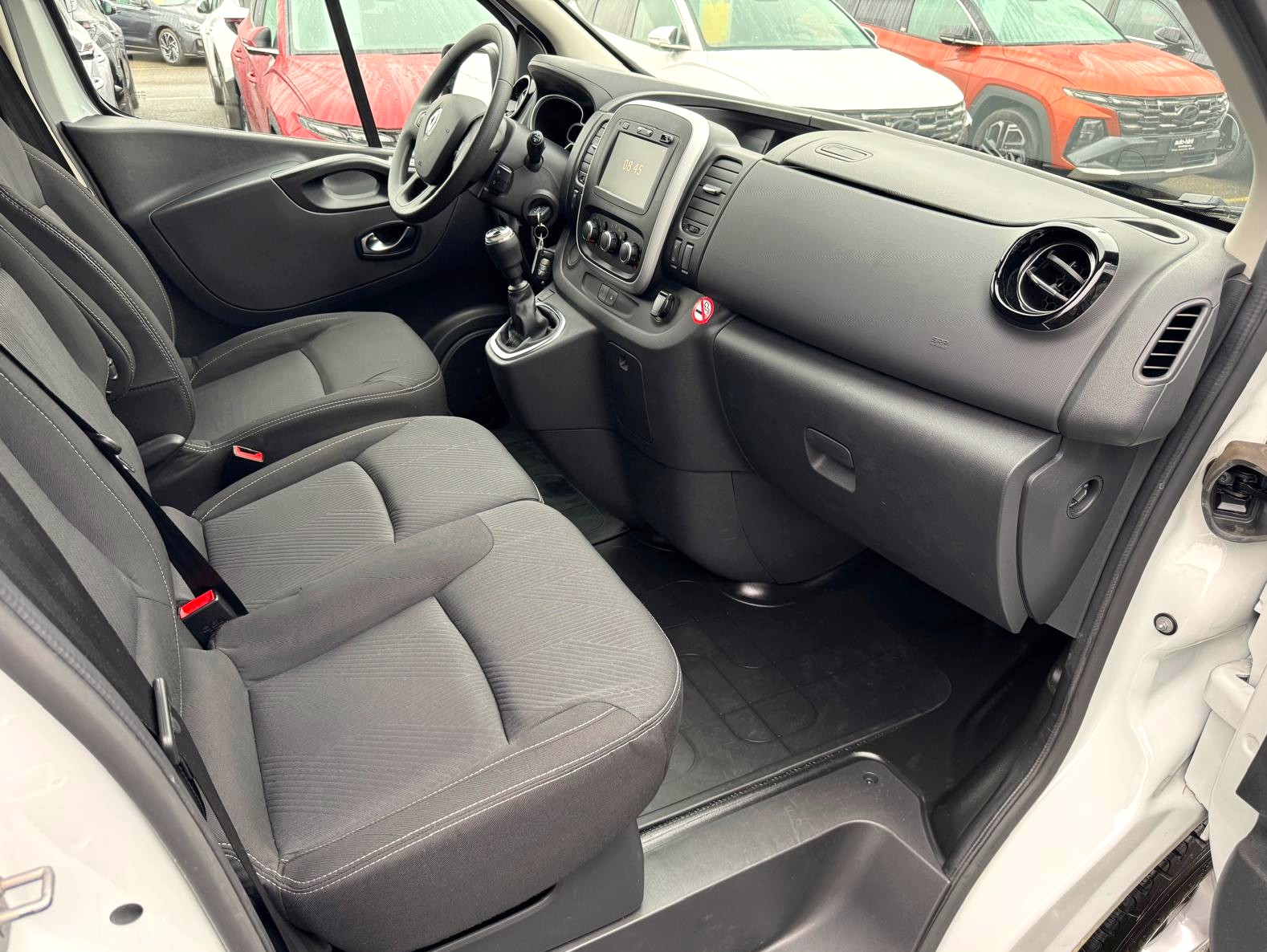 RENAULT Trafic Ene dCi120 2.0 Bus L2H1 *1550 KG Nutzlast*-image-5