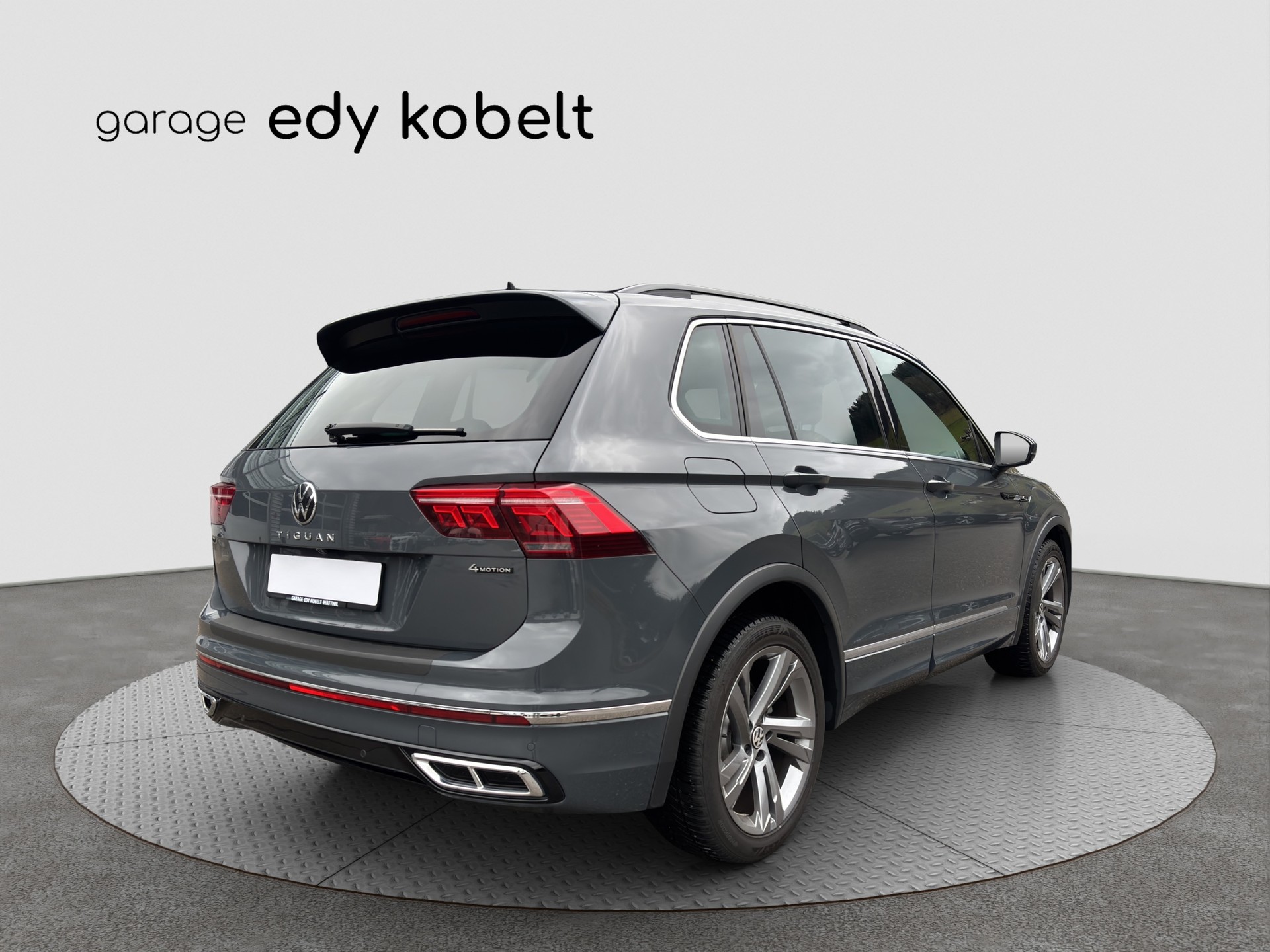 VW Tiguan 2.0 TDI SCR R-Line 4Motion DSG-image-18