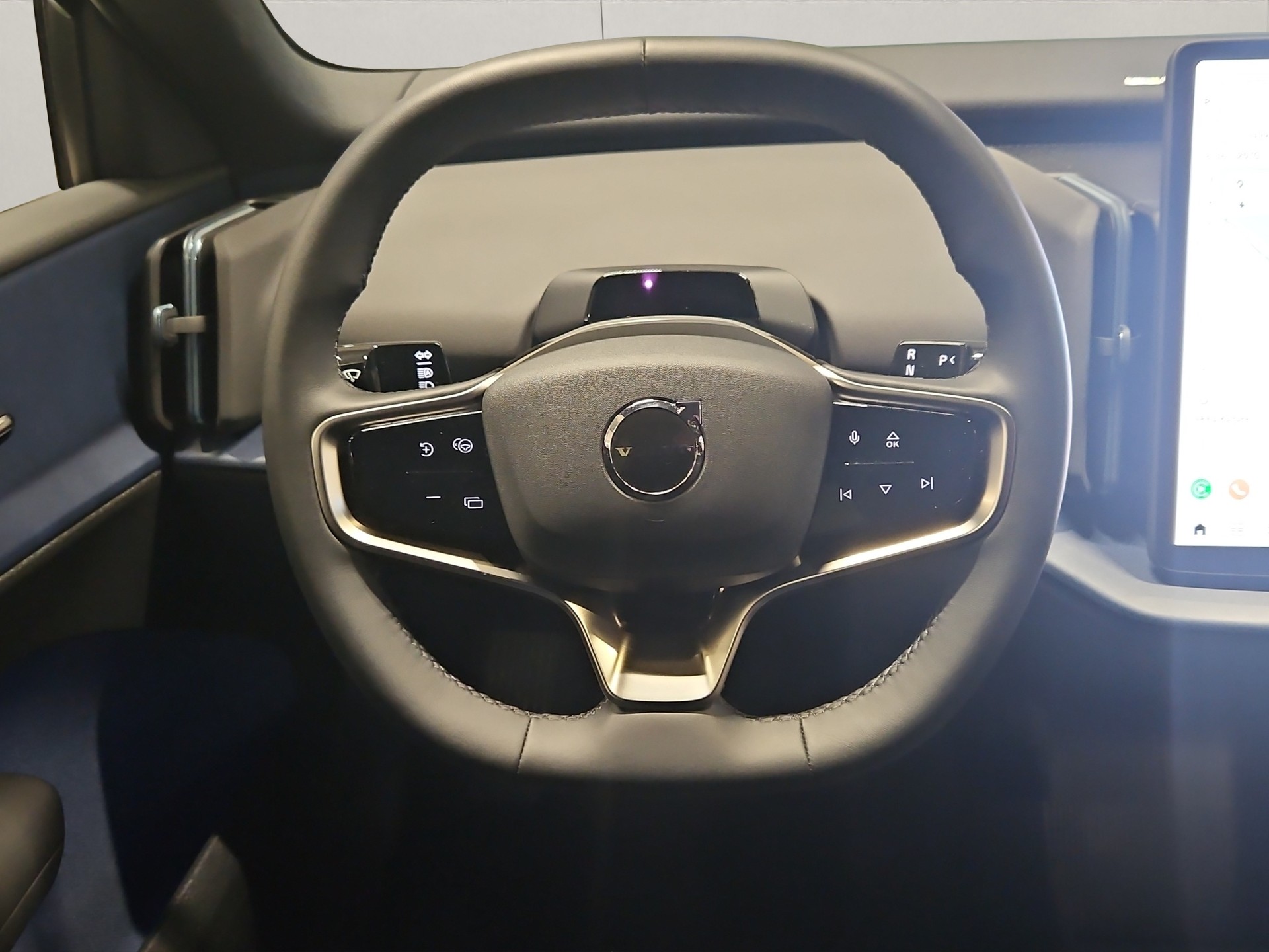 VOLVO EX30 E60 Ultra-image-9