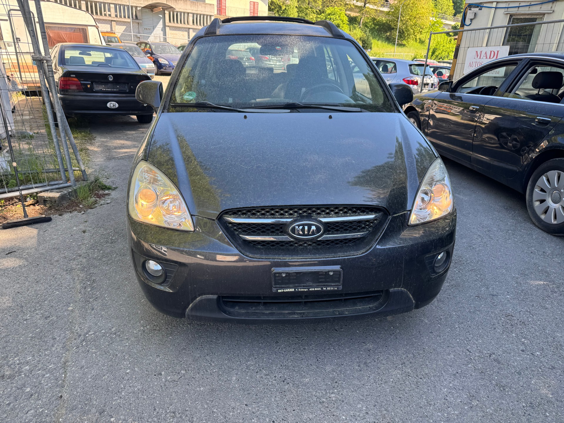 KIA Carens 2.0 CRDi Style-image-1