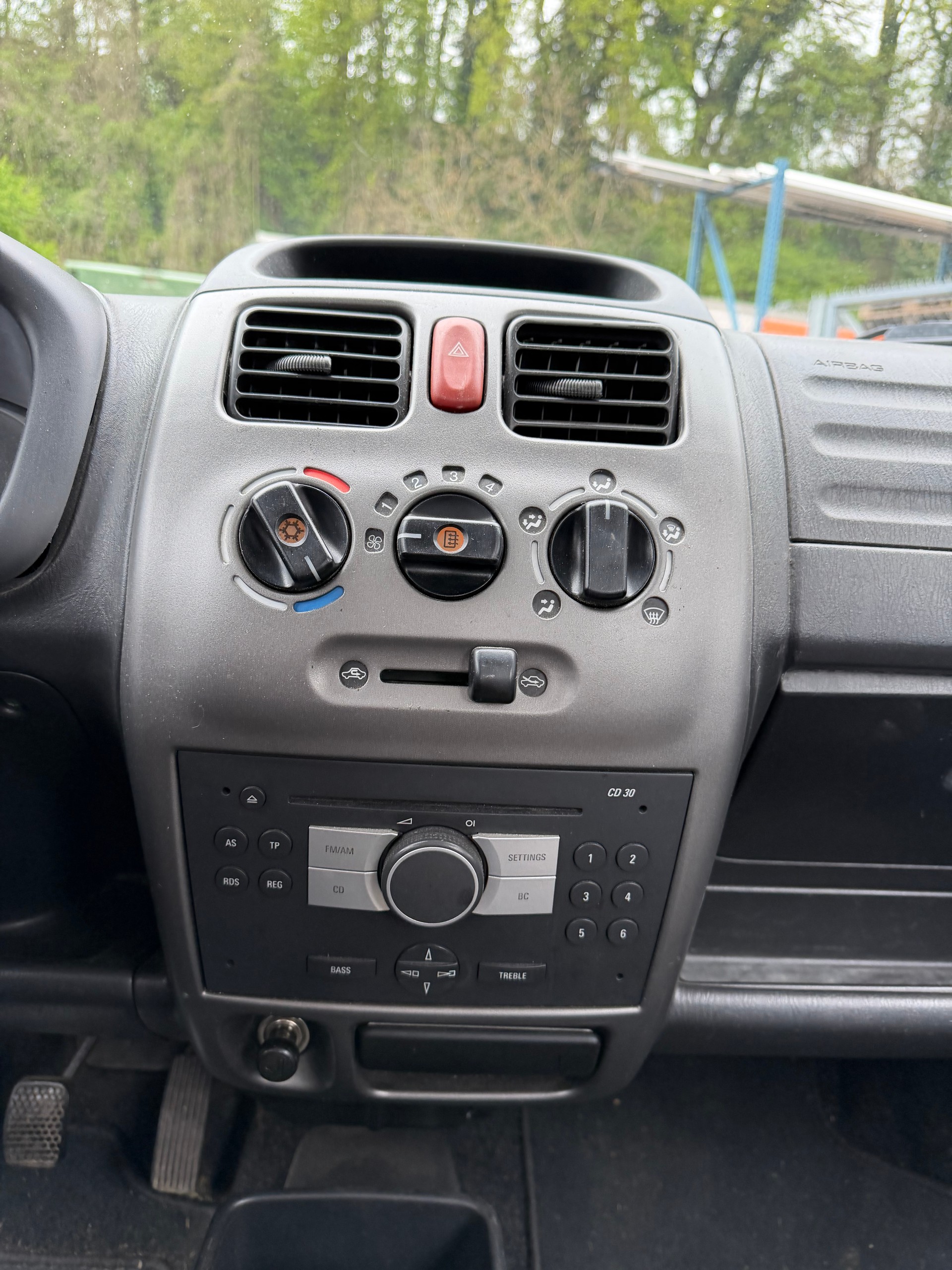 OPEL Agila 1.2 TP Linea Fresca-image-9