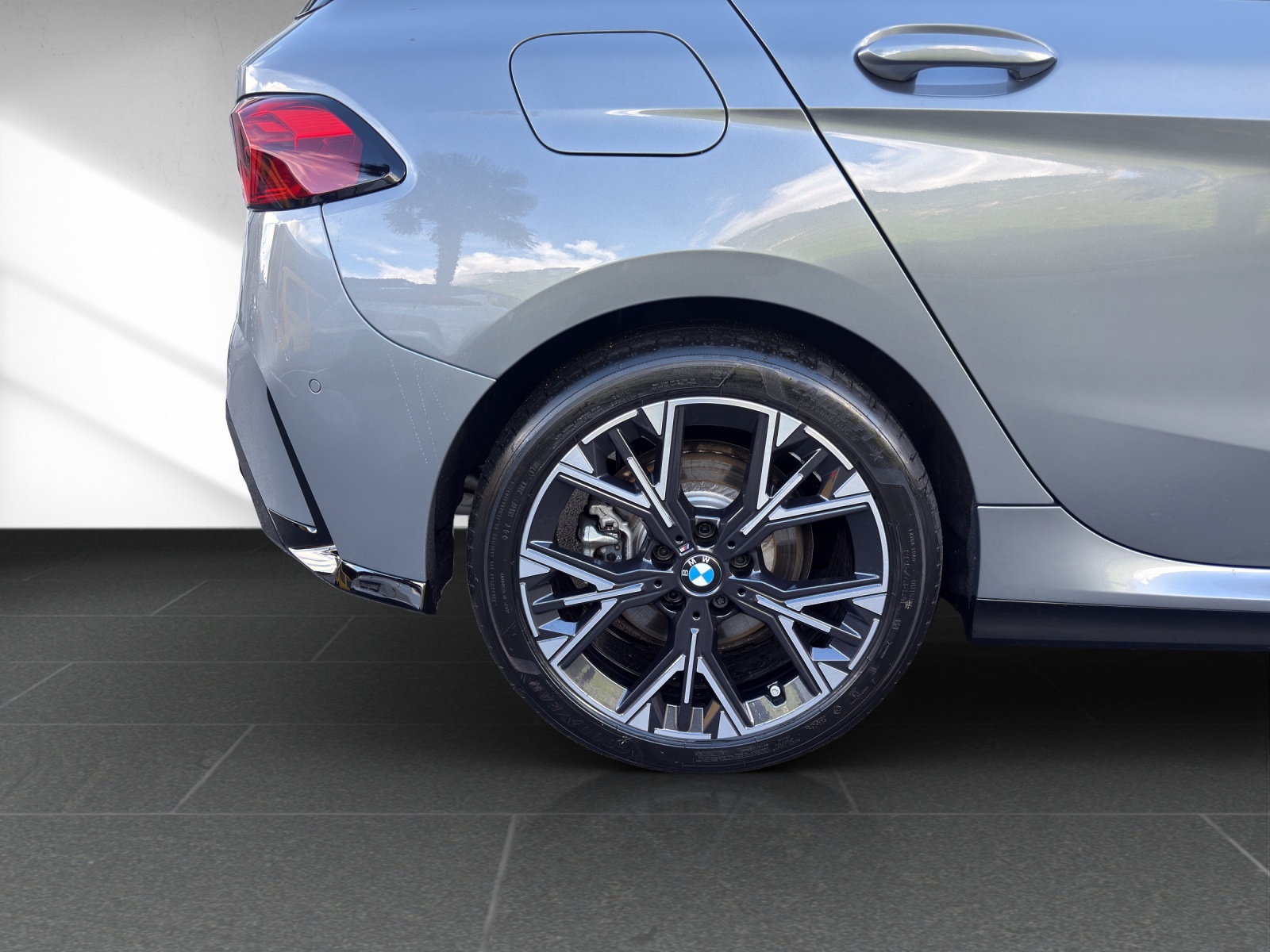 BMW 123 xDrive M Sport Steptronic-image-10
