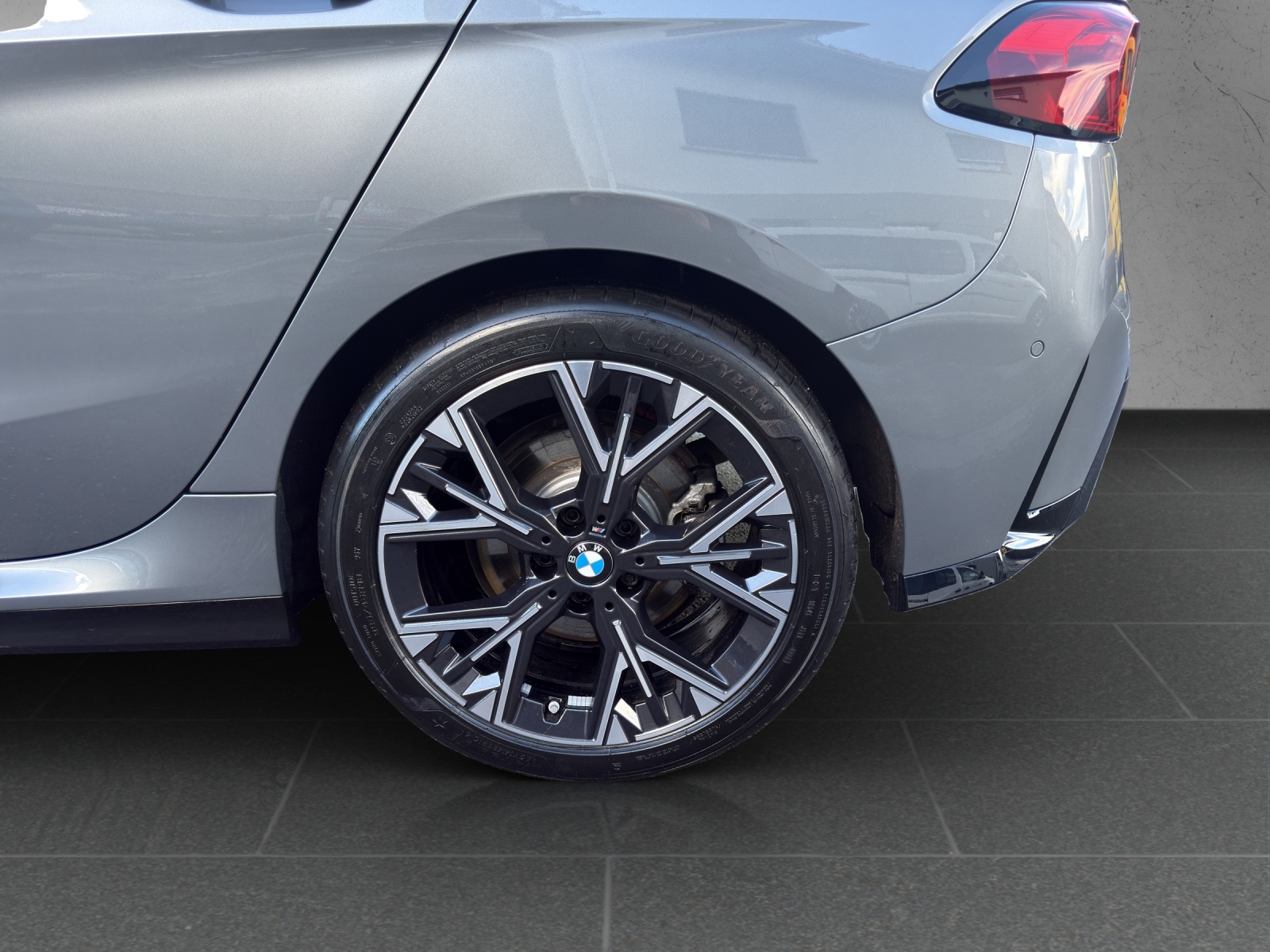 BMW 123 xDrive M Sport Steptronic-image-11