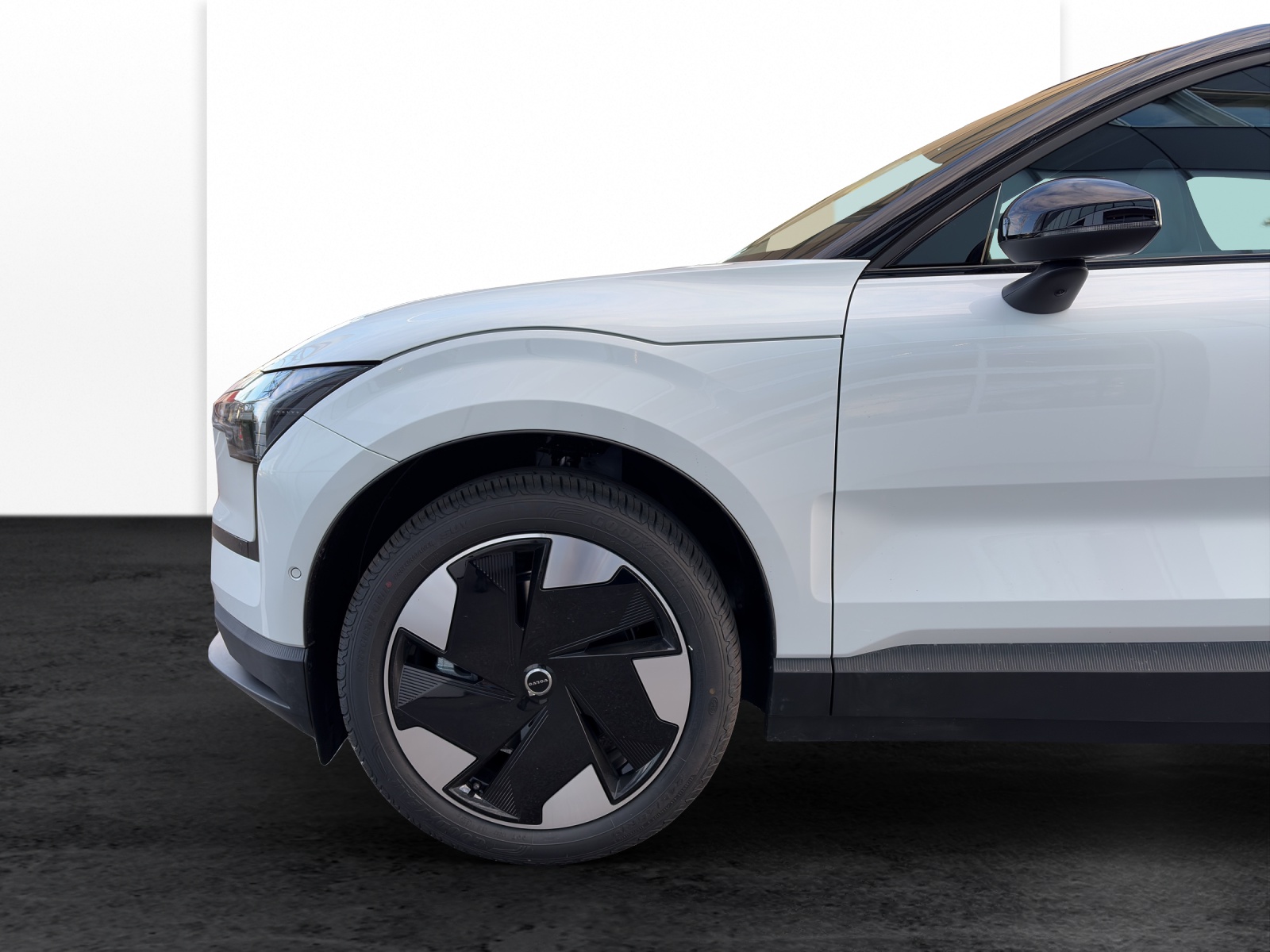 VOLVO EX30 E60 Ultra-image-19