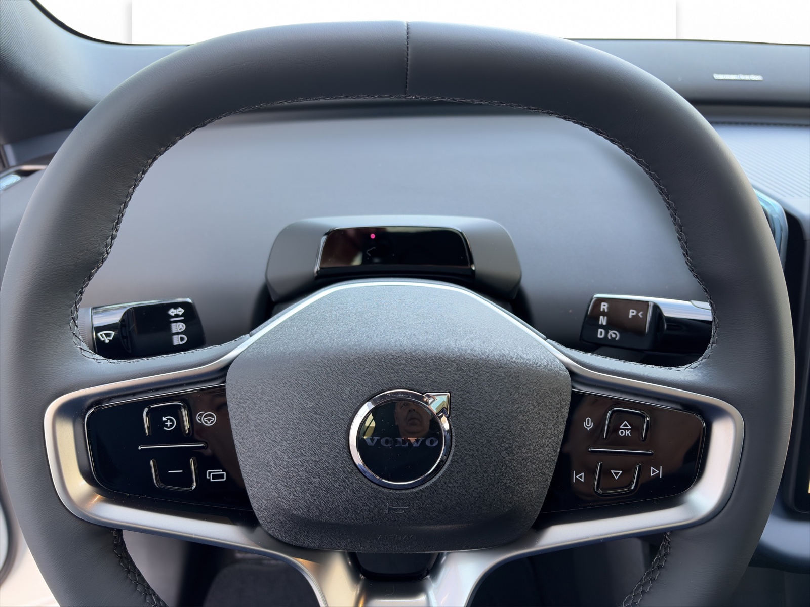 VOLVO EX30 E60 Ultra-image-12