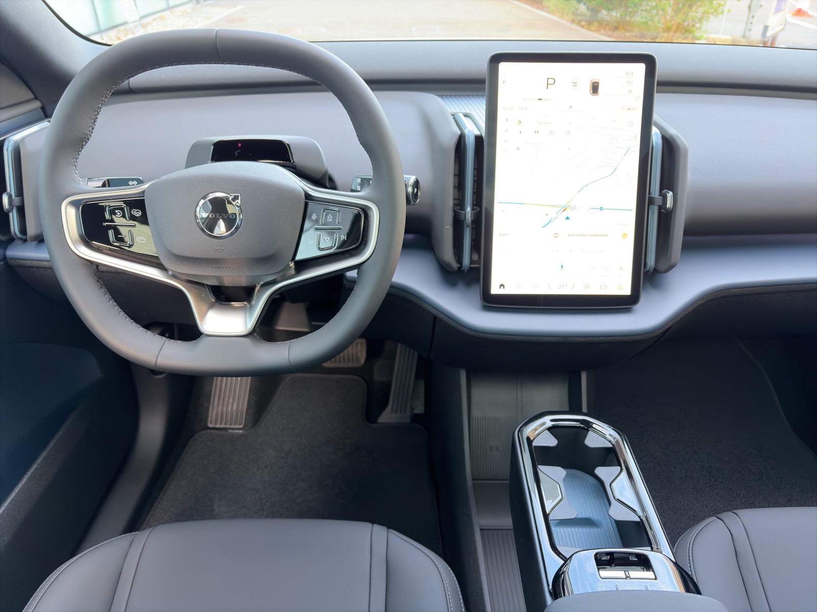 VOLVO EX30 E60 Ultra-image-9