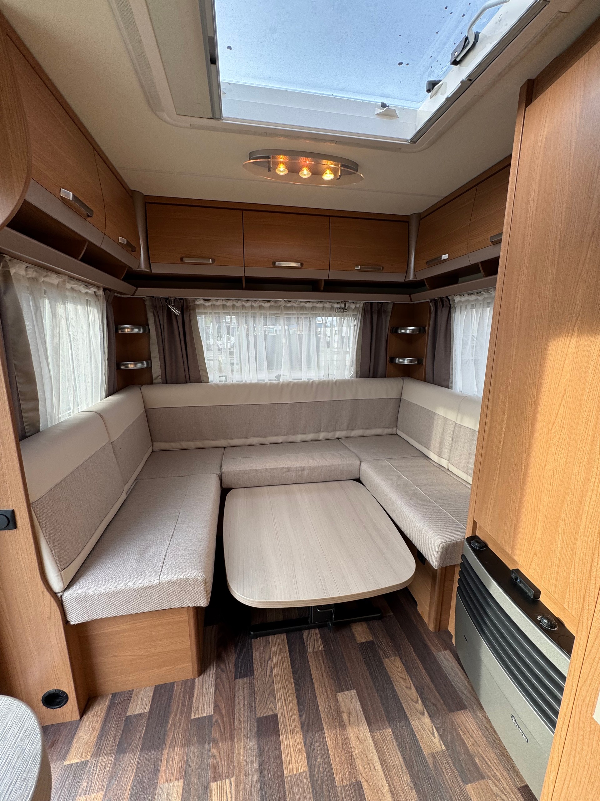 KNAUS Sport 500 - Längs Betten- Klima-image-7