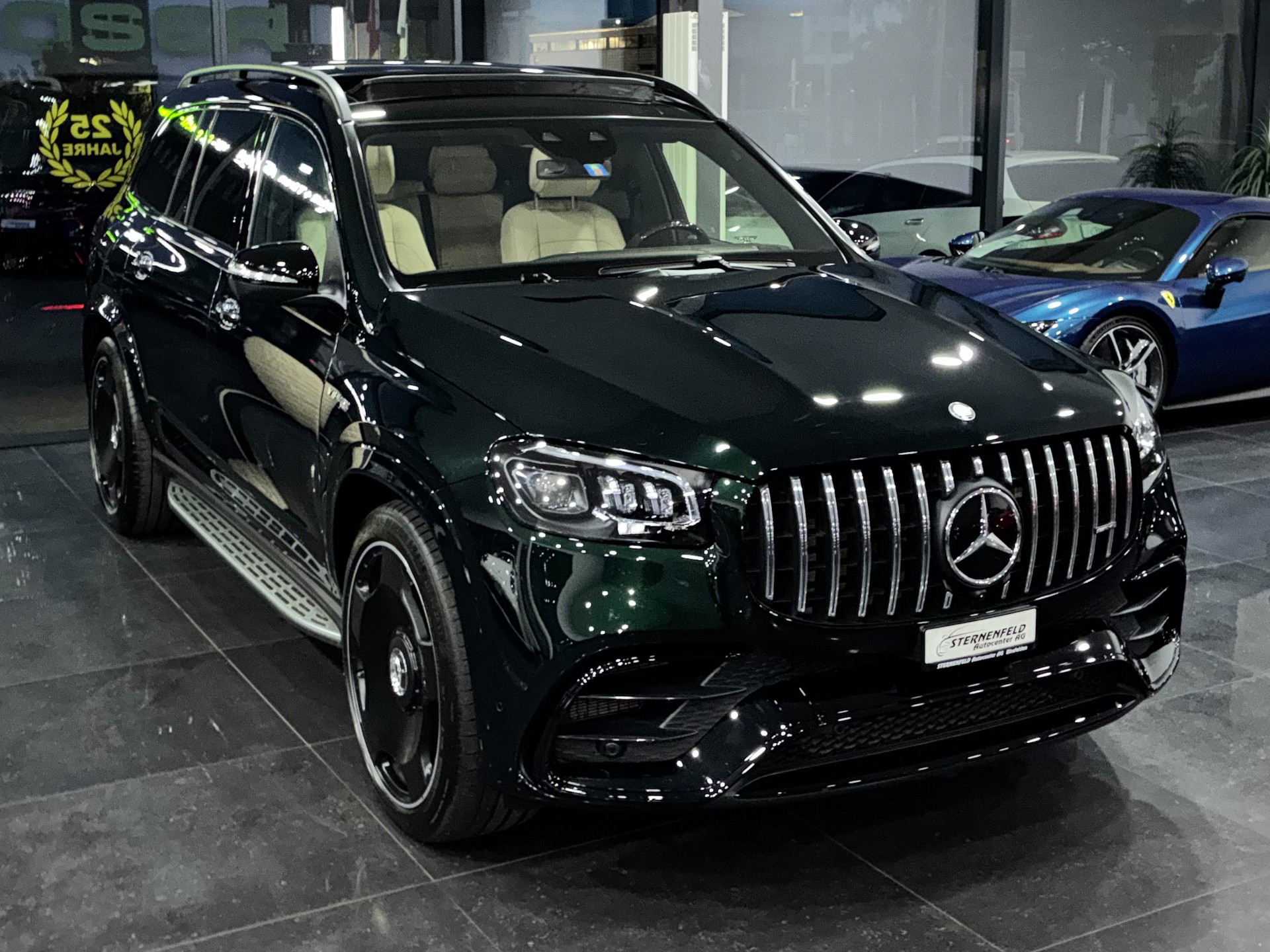 MERCEDES-BENZ GLS 63 AMG 4Matic + 9G-Tronic-image-2