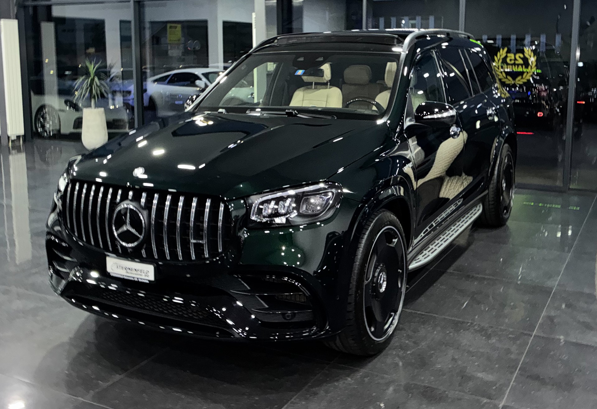 MERCEDES-BENZ GLS 63 AMG 4Matic + 9G-Tronic-image-0