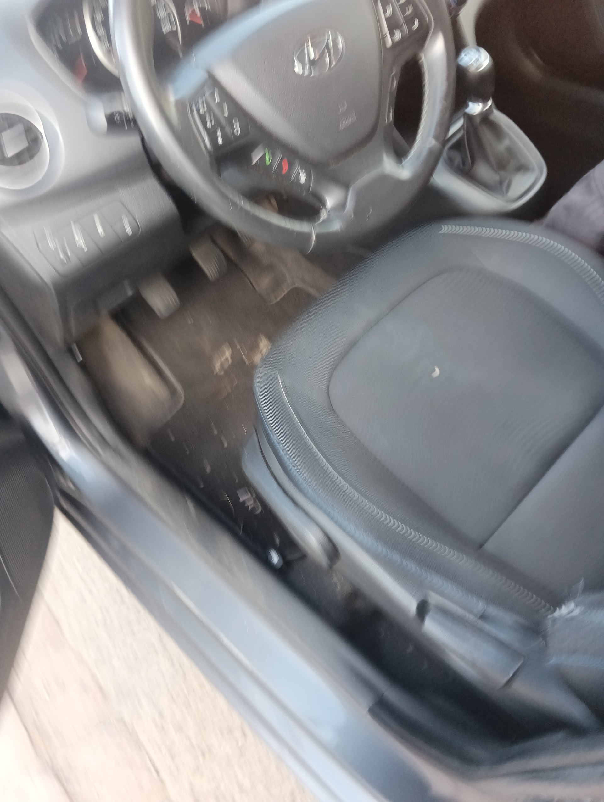 HYUNDAI i10 1.0 GO-image-1