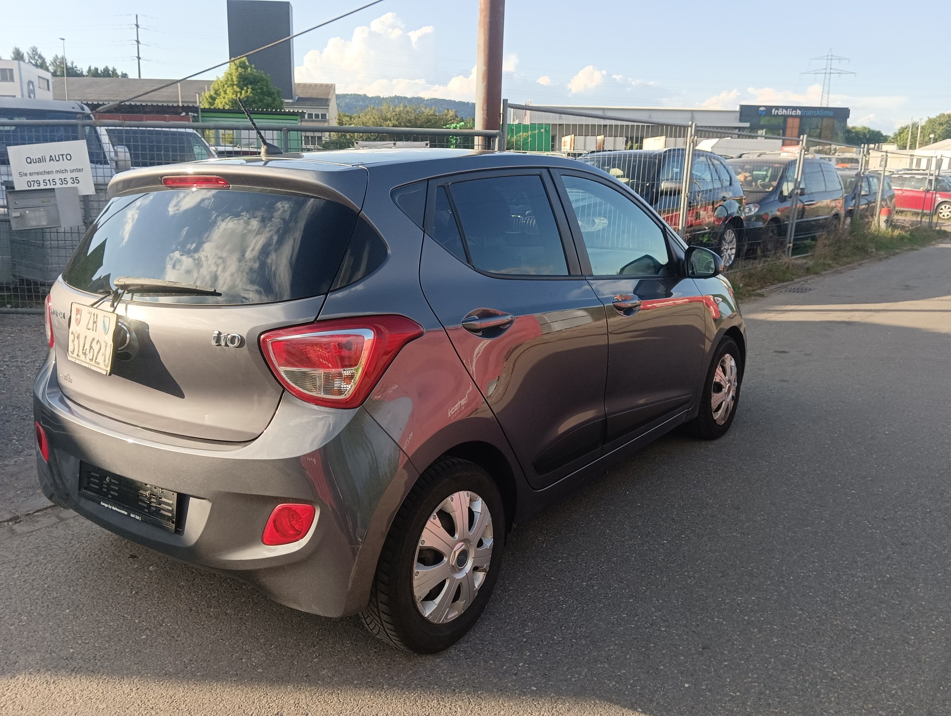HYUNDAI i10 1.0 GO-image-4