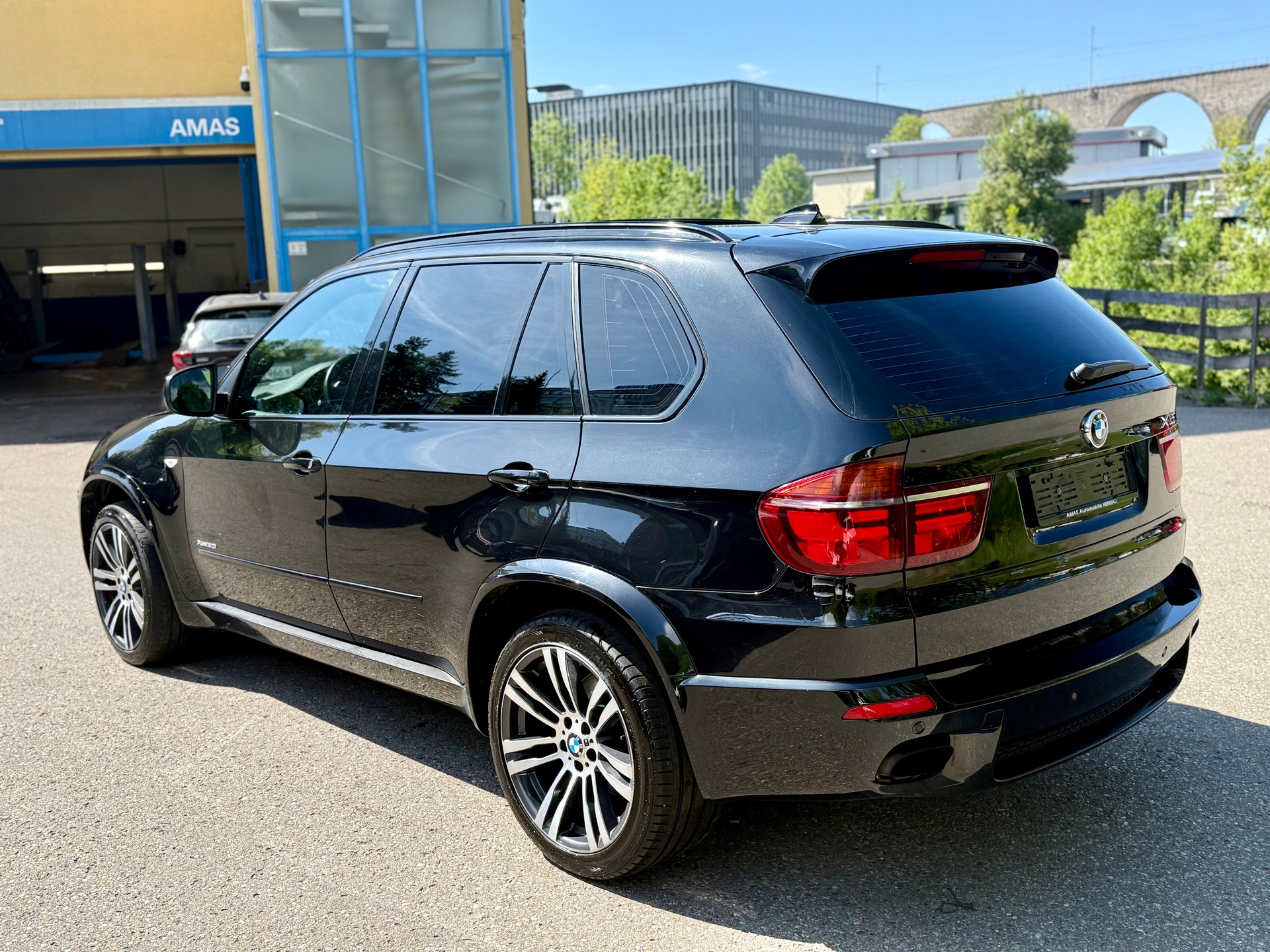 BMW X5 xDrive 50i Steptronic-image-3