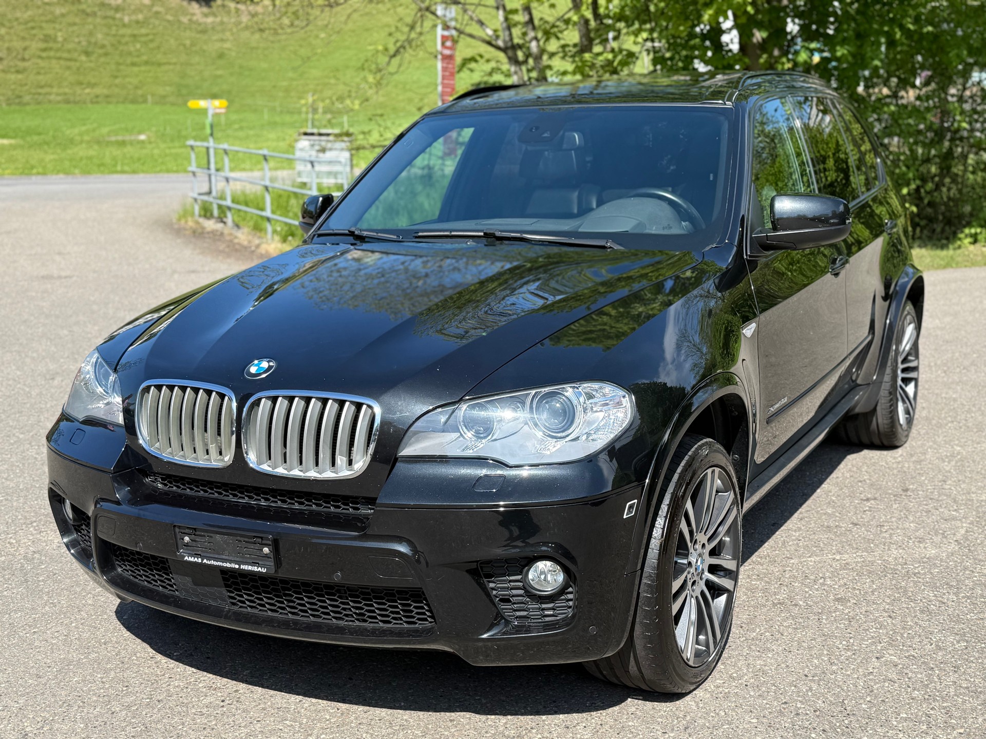 BMW X5 xDrive 50i Steptronic-image-11