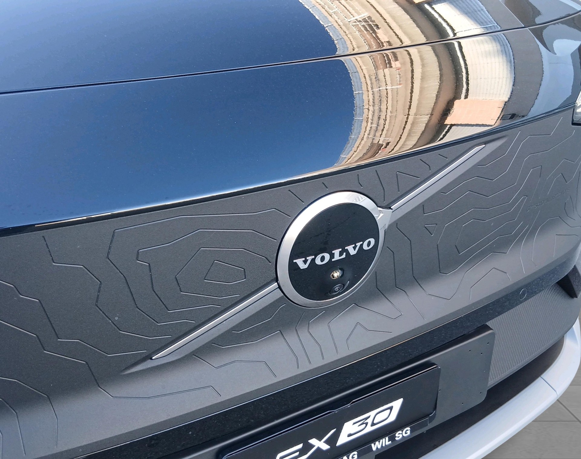 VOLVO EX 30 CC E60 Twin Performance A-image-12
