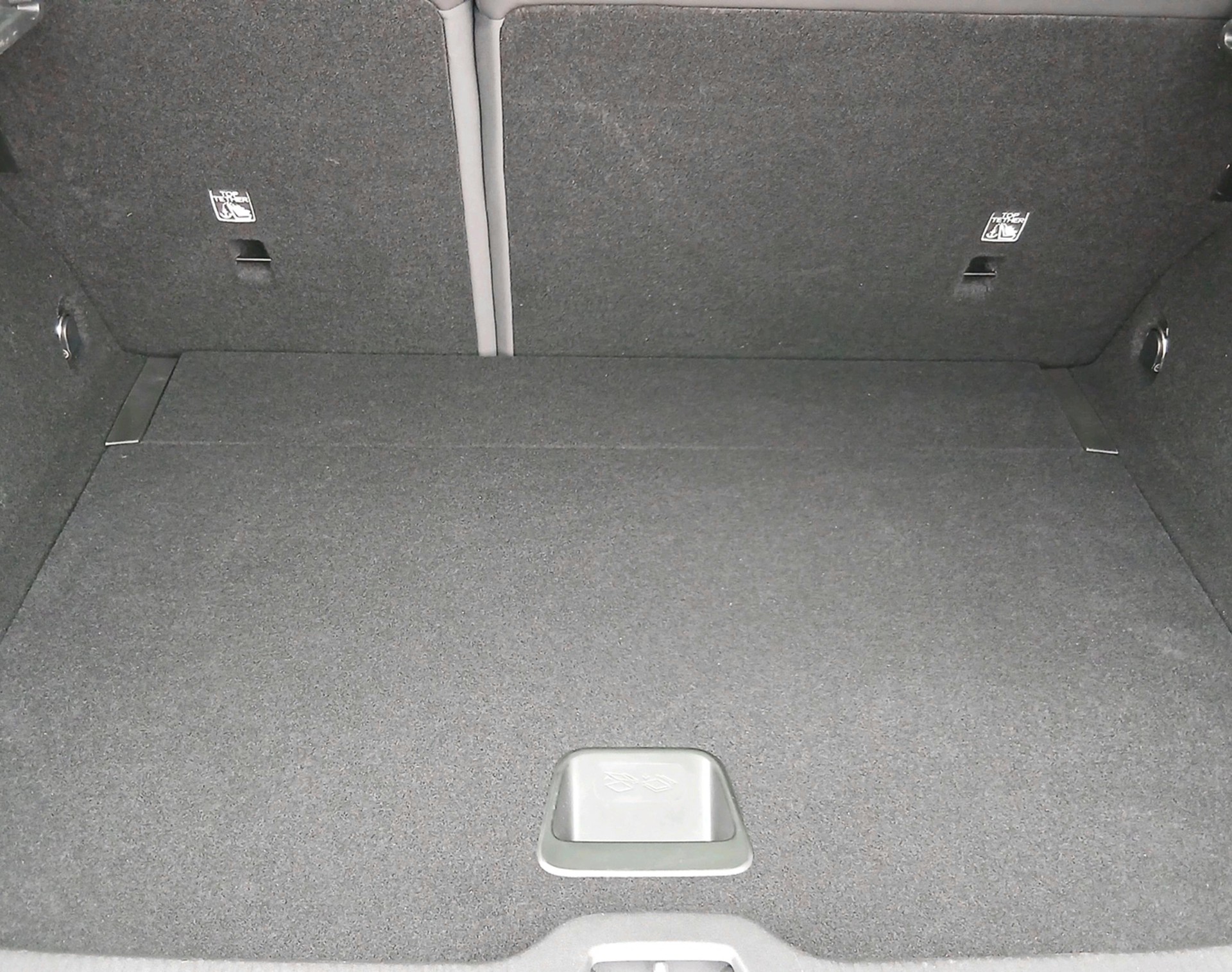 VOLVO EX 30 CC E60 Twin Performance A-image-5