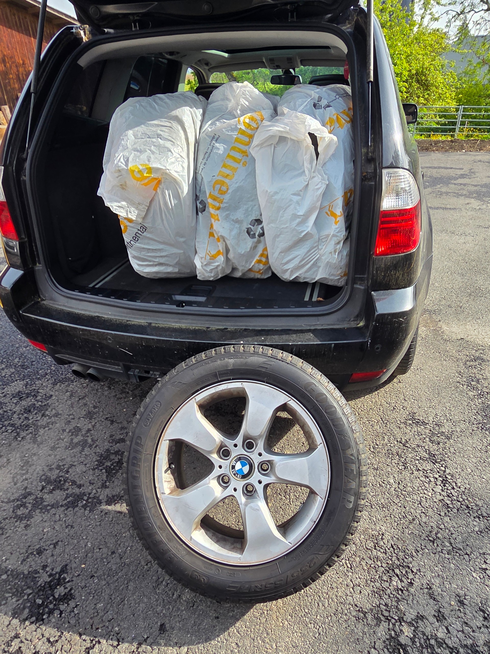 BMW X3-image-13