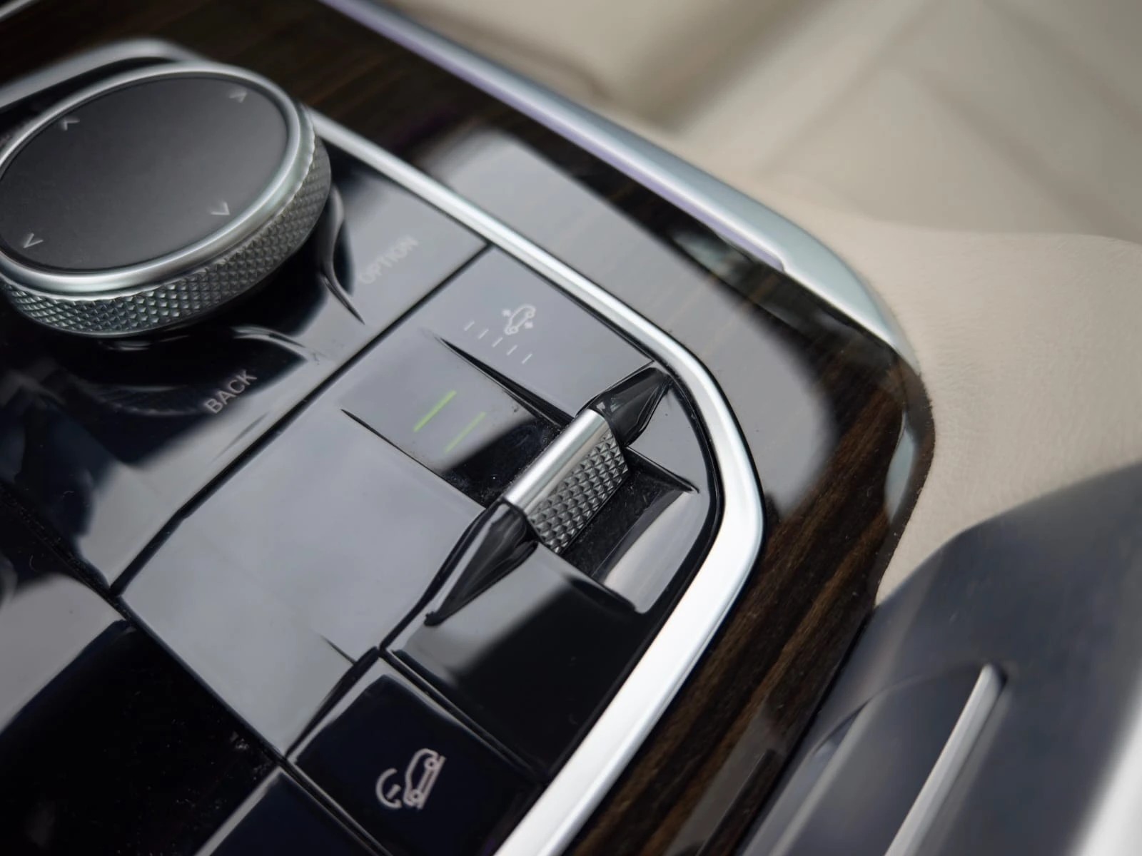 BMW X5 40i xDrive SAG M-SPORT-image-19