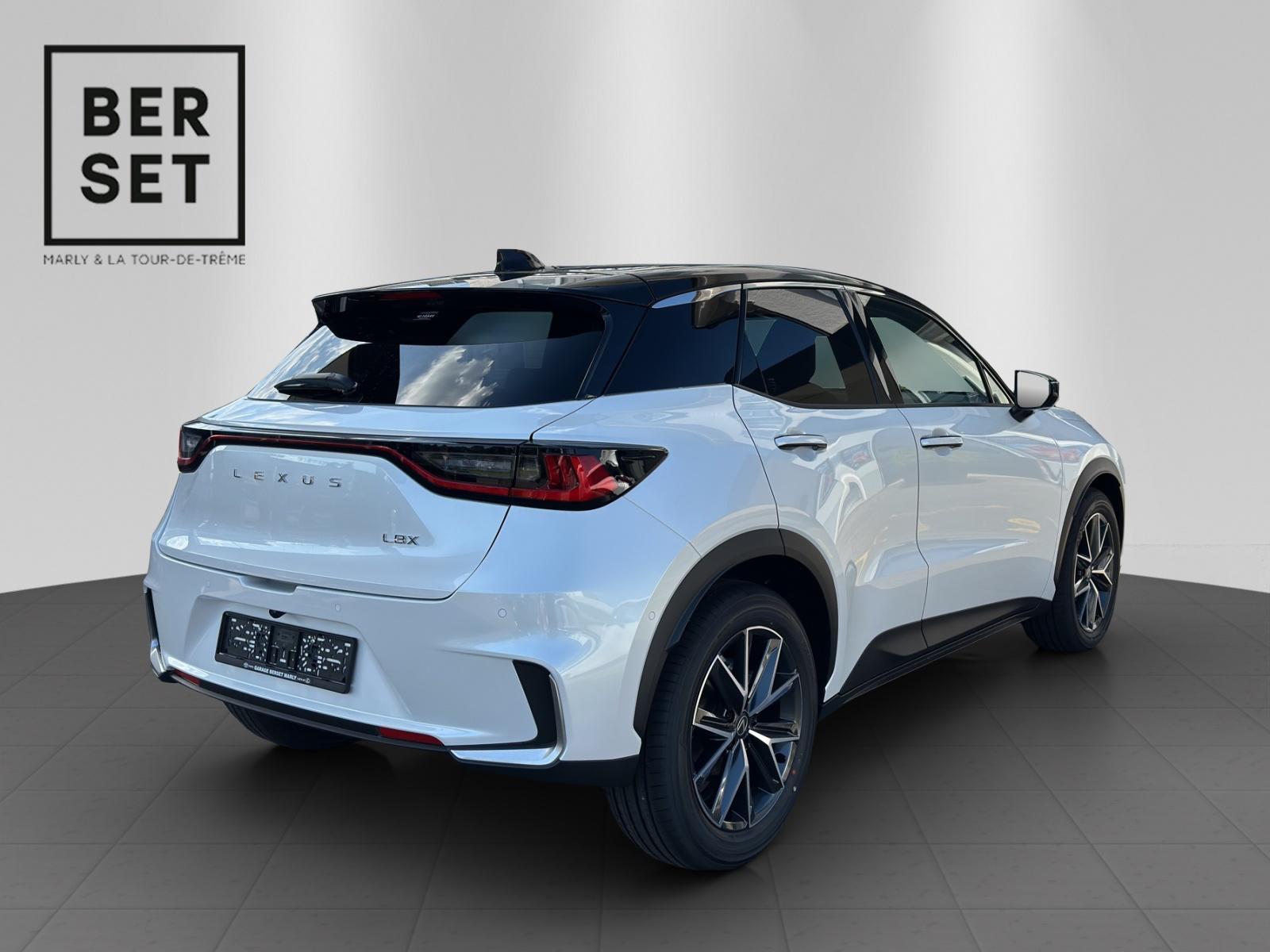 LEXUS LBX 1.5 Hybrid Cool-image-6