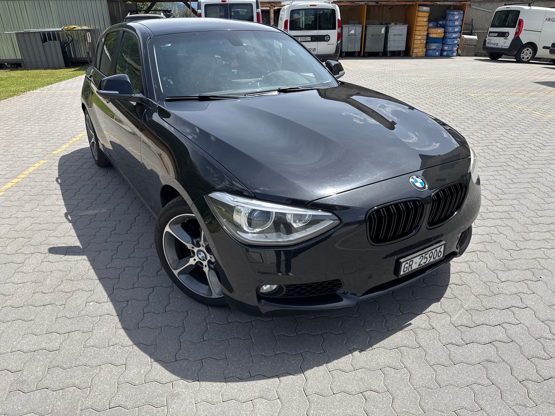 BMW 120d xDrive-image-3