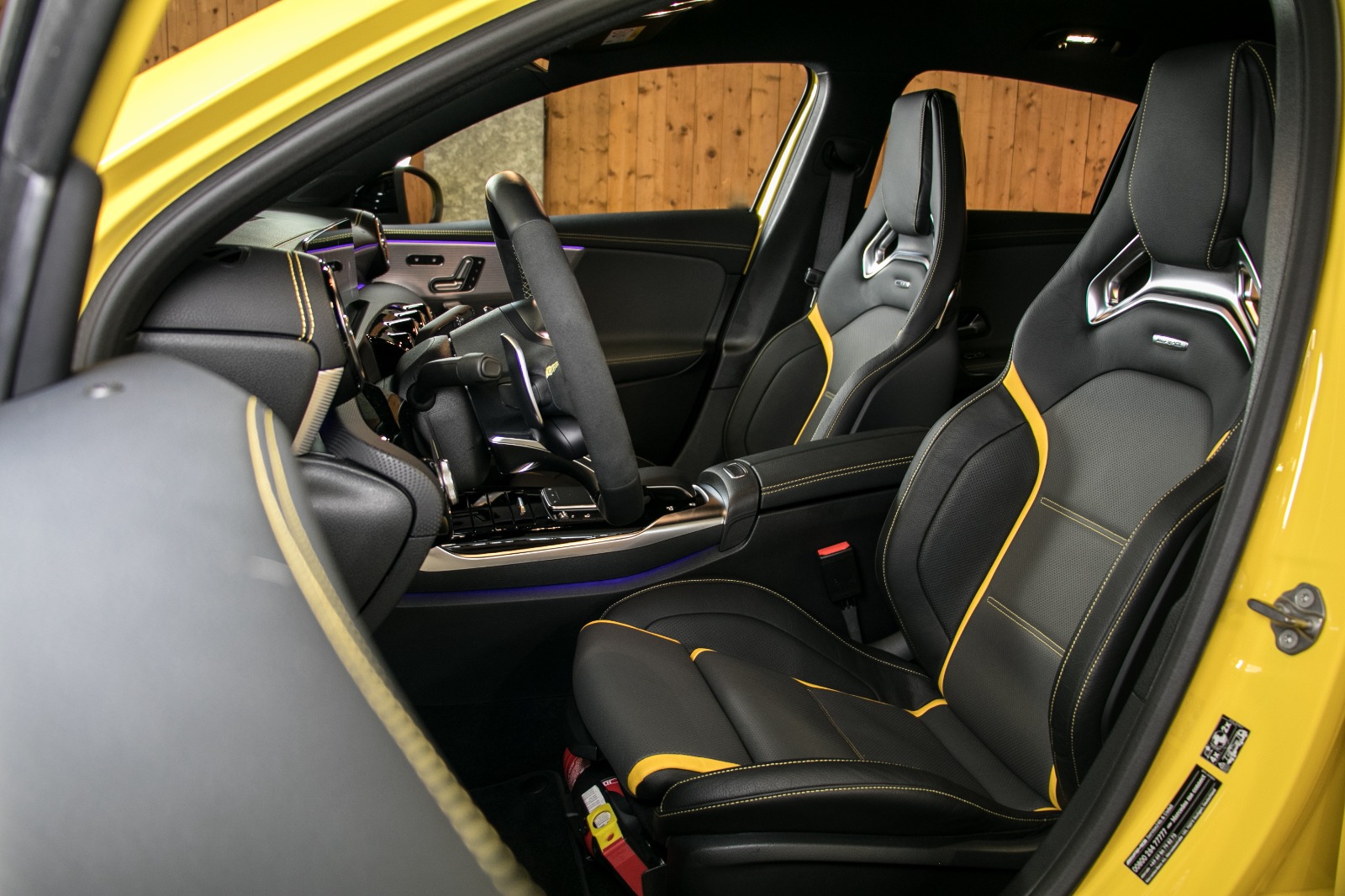 MERCEDES-BENZ A 45 S AMG 4matic+-image-2