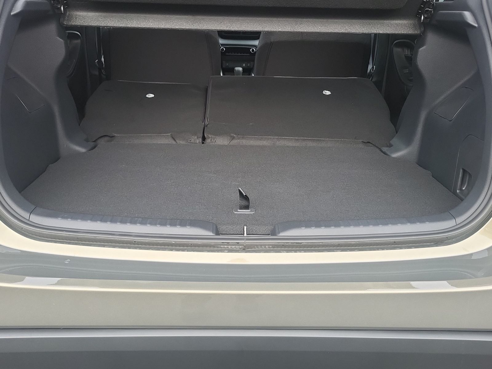 TOYOTA Yaris 1.5 VVT-i HSD Trend-image-16
