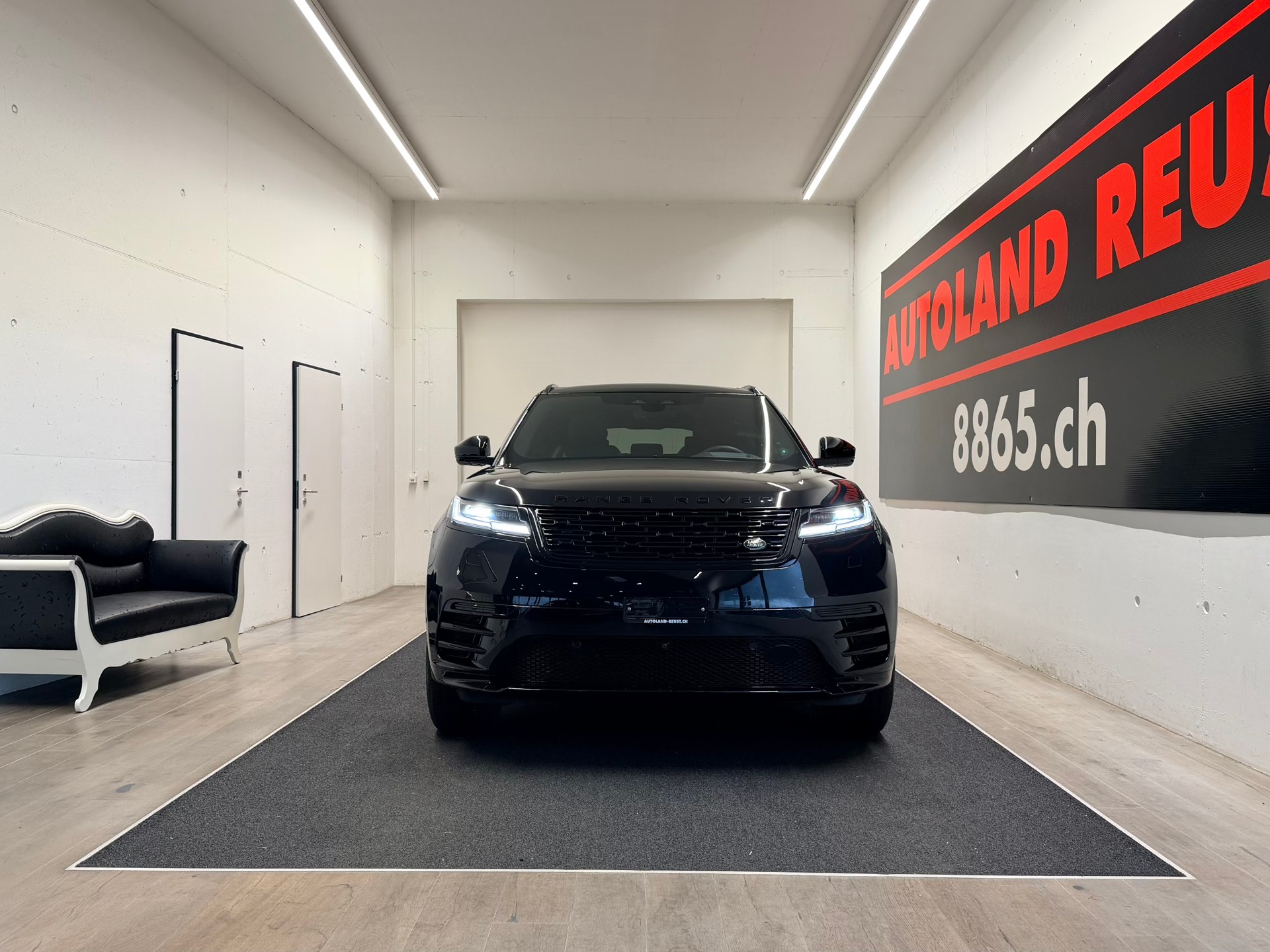 LAND ROVER Range Rover Velar Dynamic SE P 400 Automatic-showroom-element-1