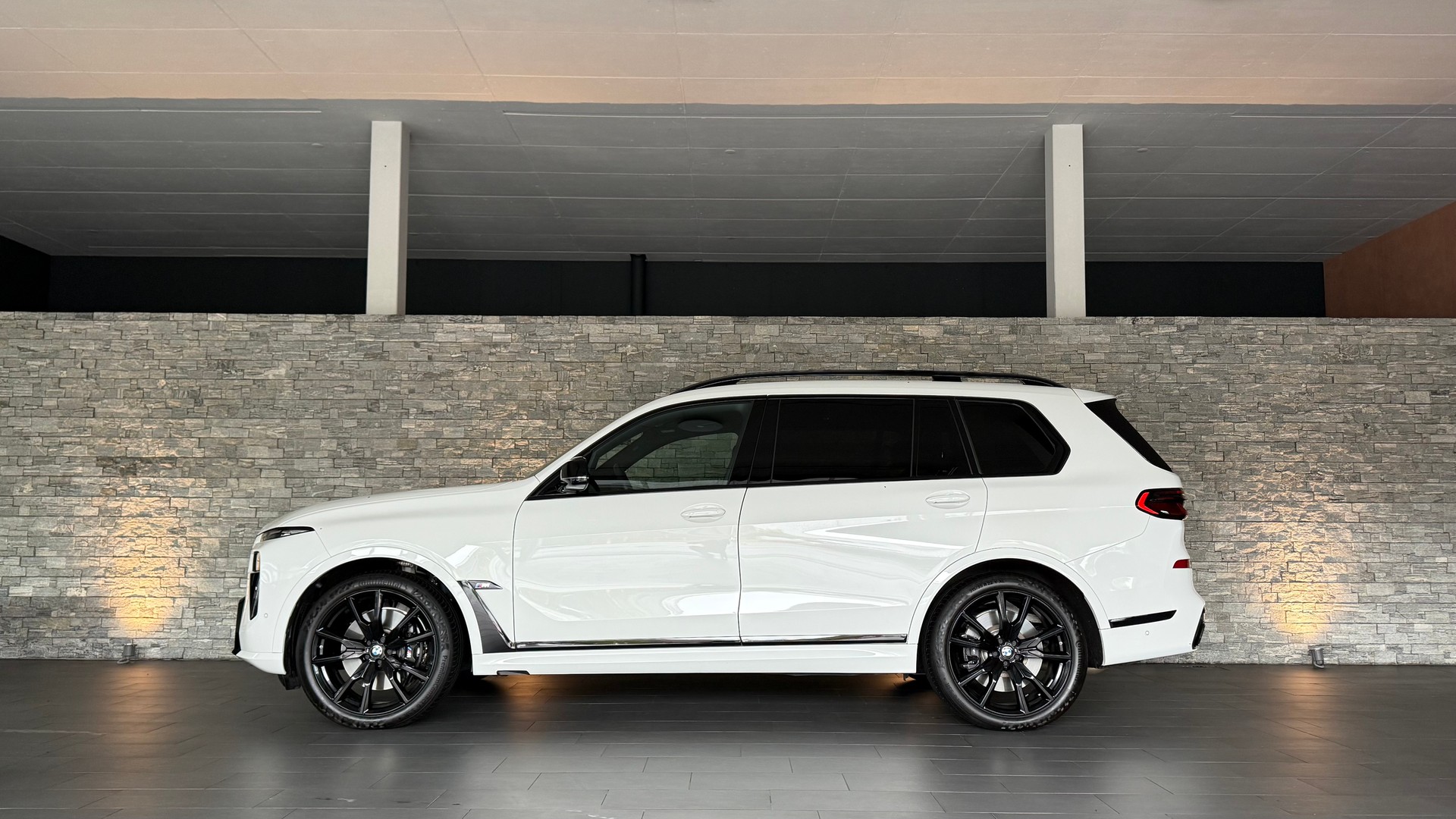 BMW X7 xDrive M60i V8 4.4 M Sport Pro 530PS „Facelift“-image-0