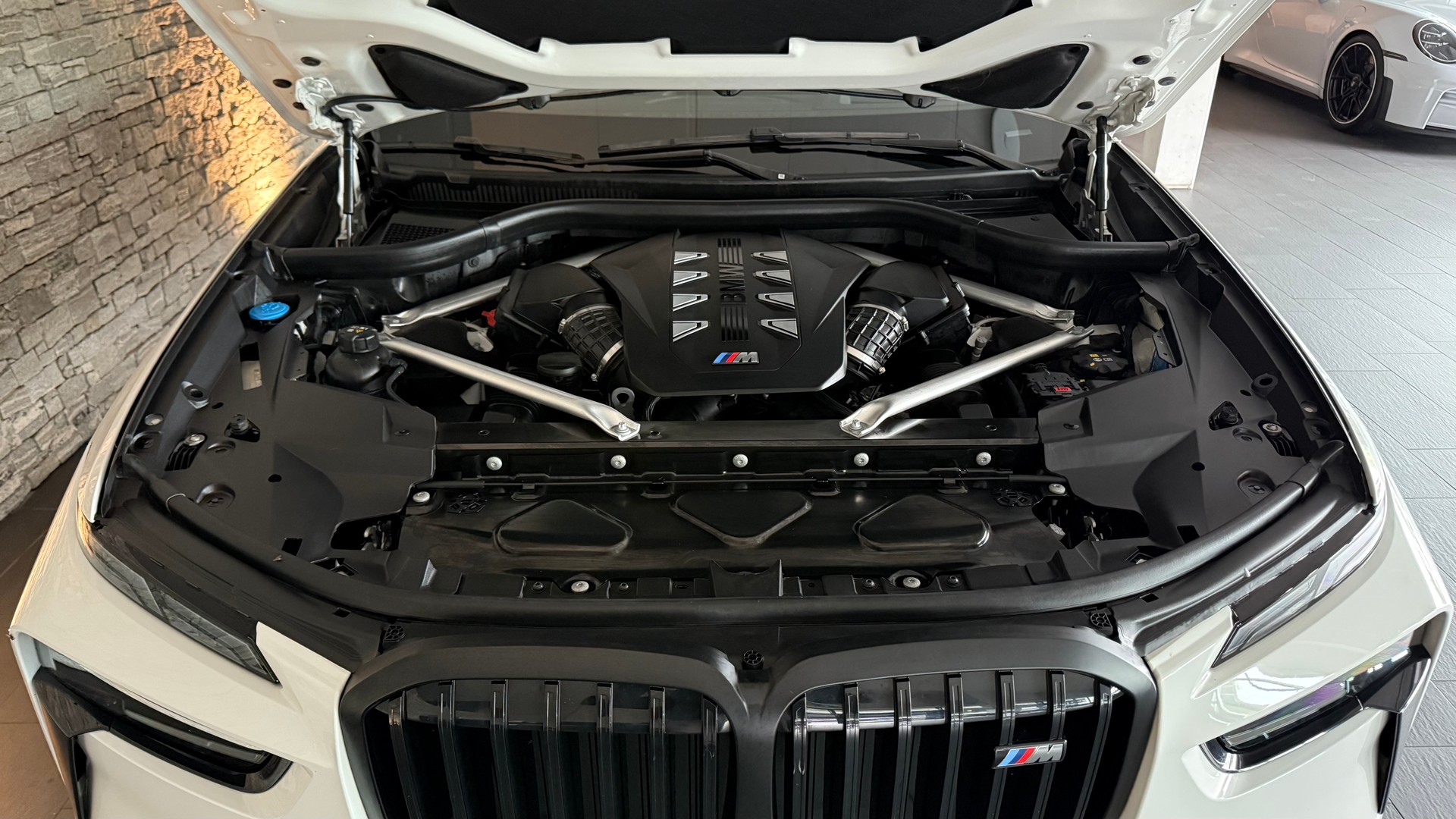 BMW X7 xDrive M60i V8 4.4 M Sport Pro 530PS „Facelift“-image-22