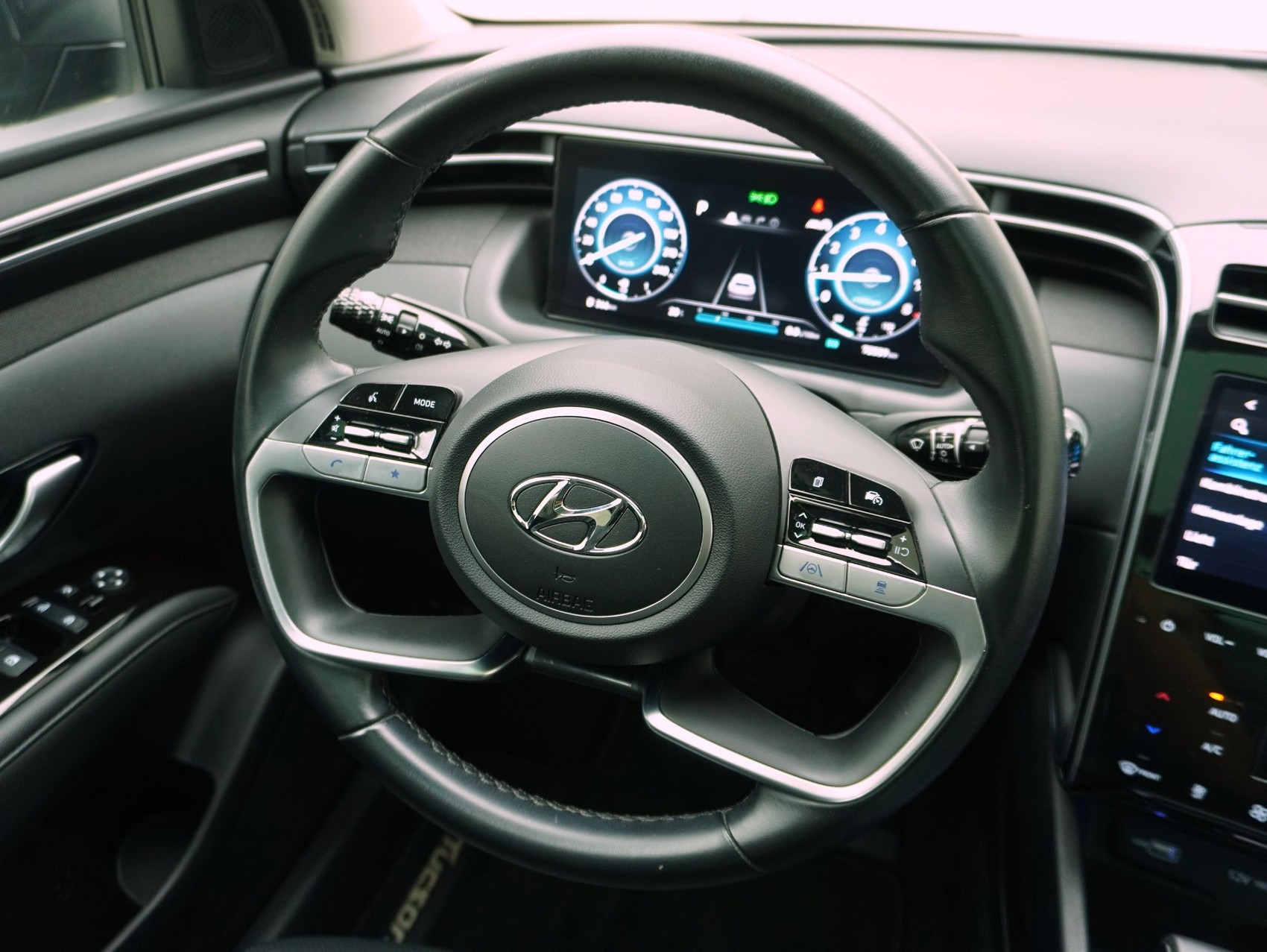 HYUNDAI Tucson 1.6 T-GDi Premium 4WD-image-11